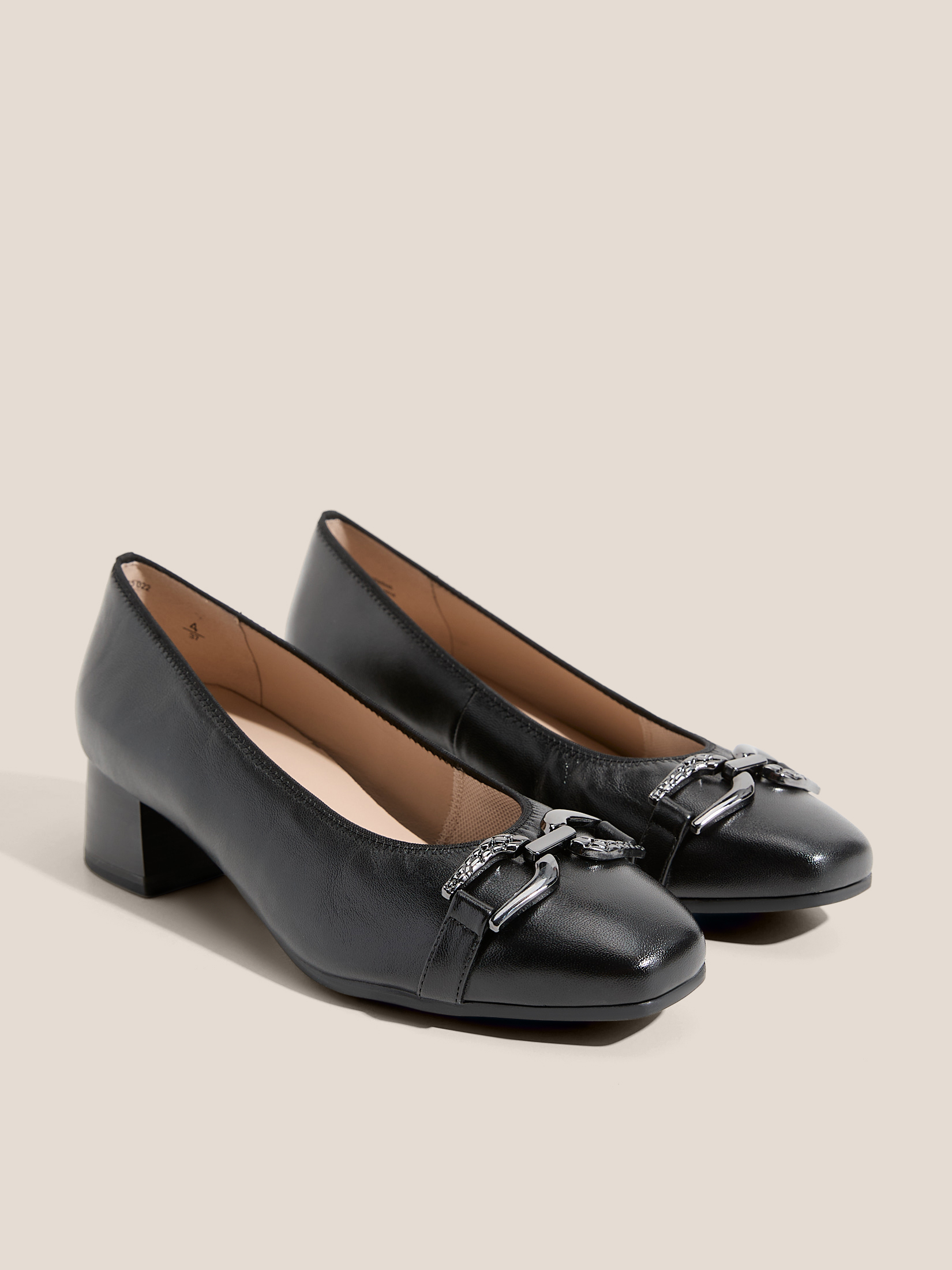 5985 р. 10500 р. Женские туфли CAPRICE DARIA