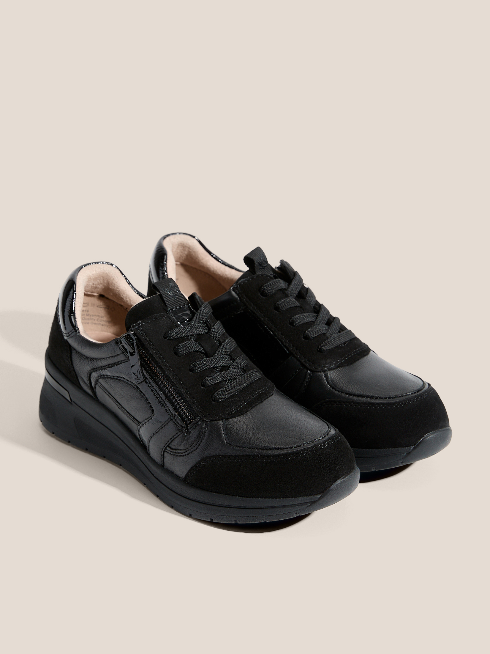 6840 р. 12000 р. Женские кроссовки на танкетке CAPRICE DANICA