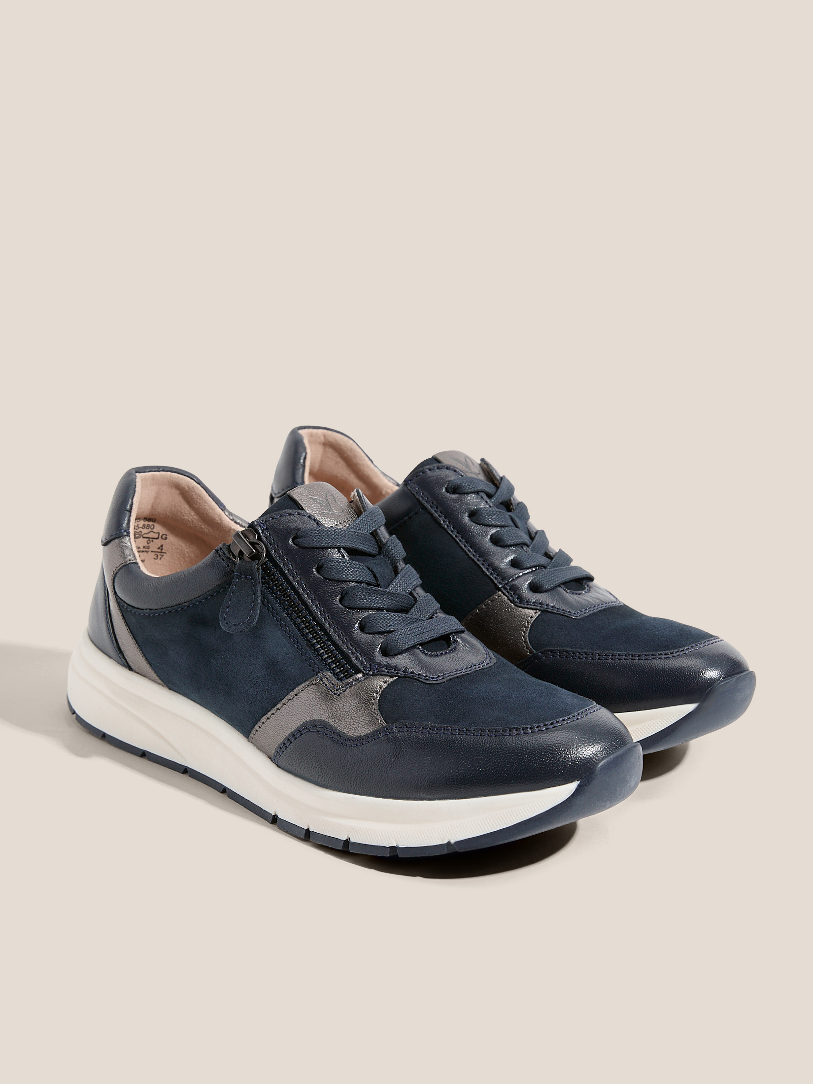 6840 р. 12000 р. Женские кроссовки CAPRICE KAIA