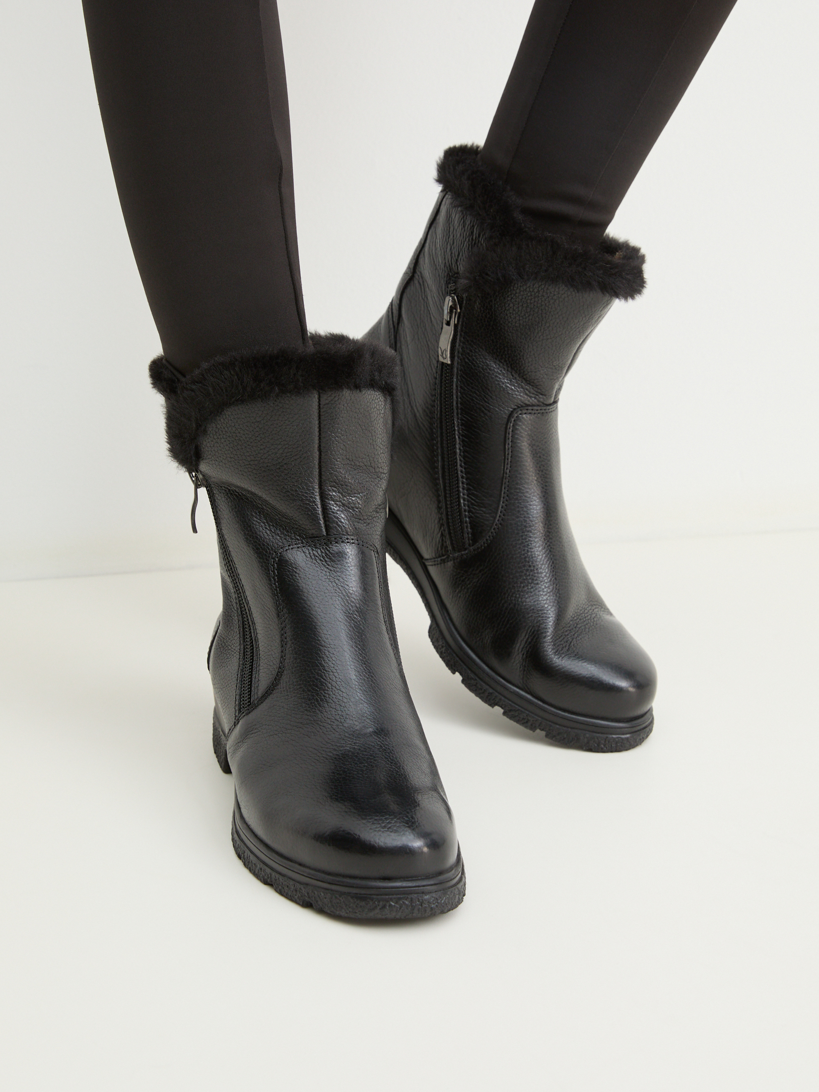 8835 р. 15500 р. Женские ботинки CAPRICE DASCHA