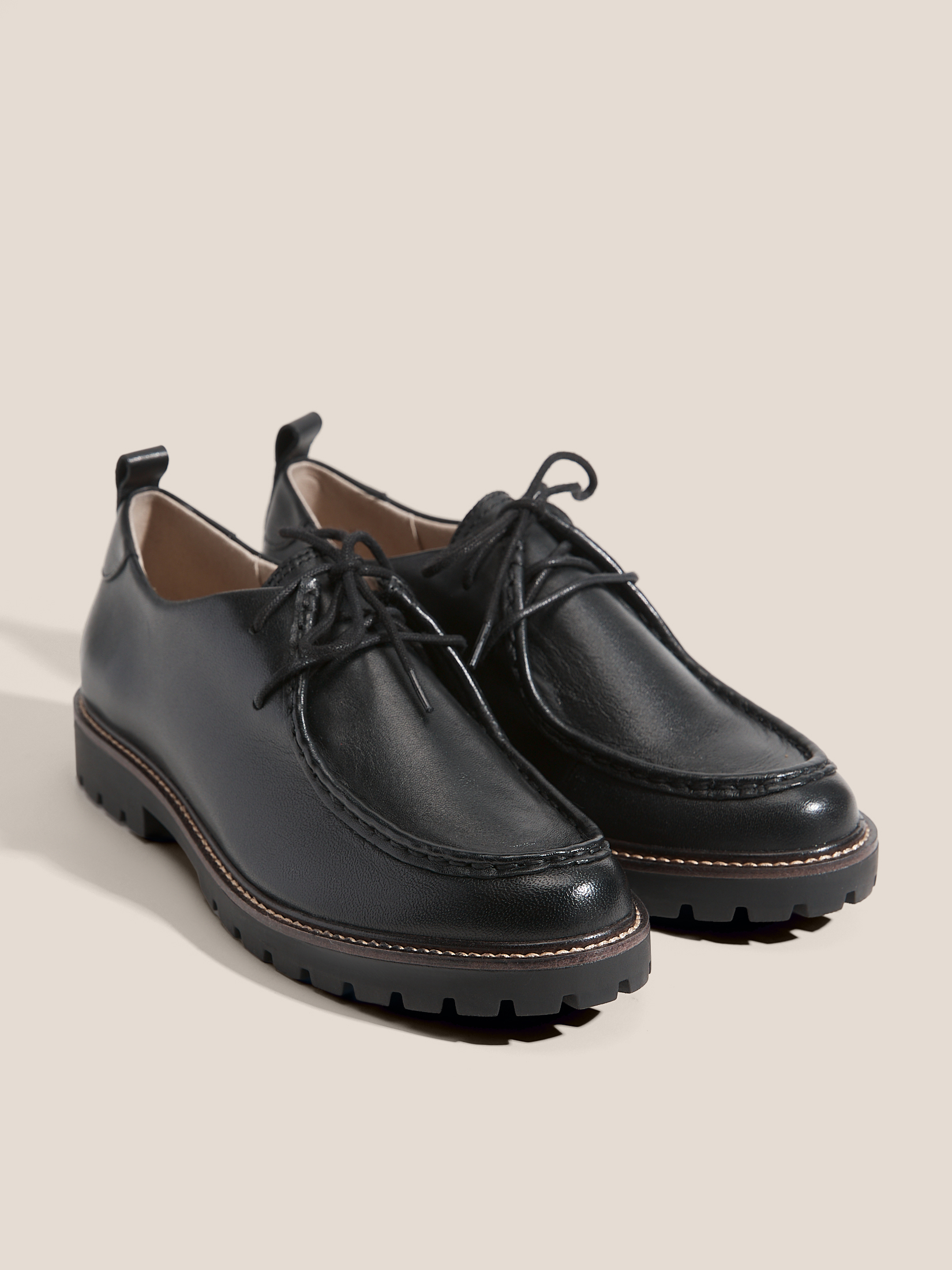 6840 р. 12000 р. Женские полуботинки CAPRICE FREYA