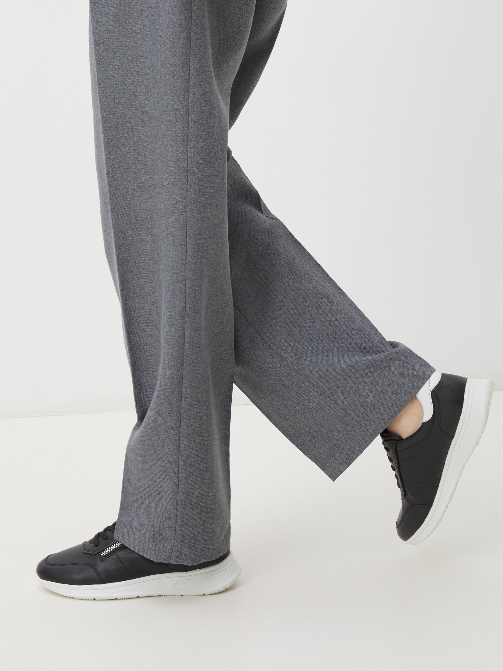 6156 р. 10800 р. Женские кроссовки CAPRICE KAIA