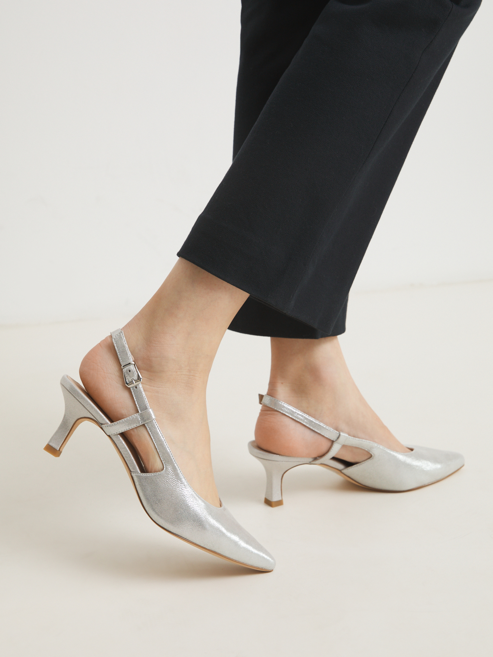 4845 р. 8500 р. Женские туфли с открытой пяткой (слинг-бэк) CAPRICE GILLIAN