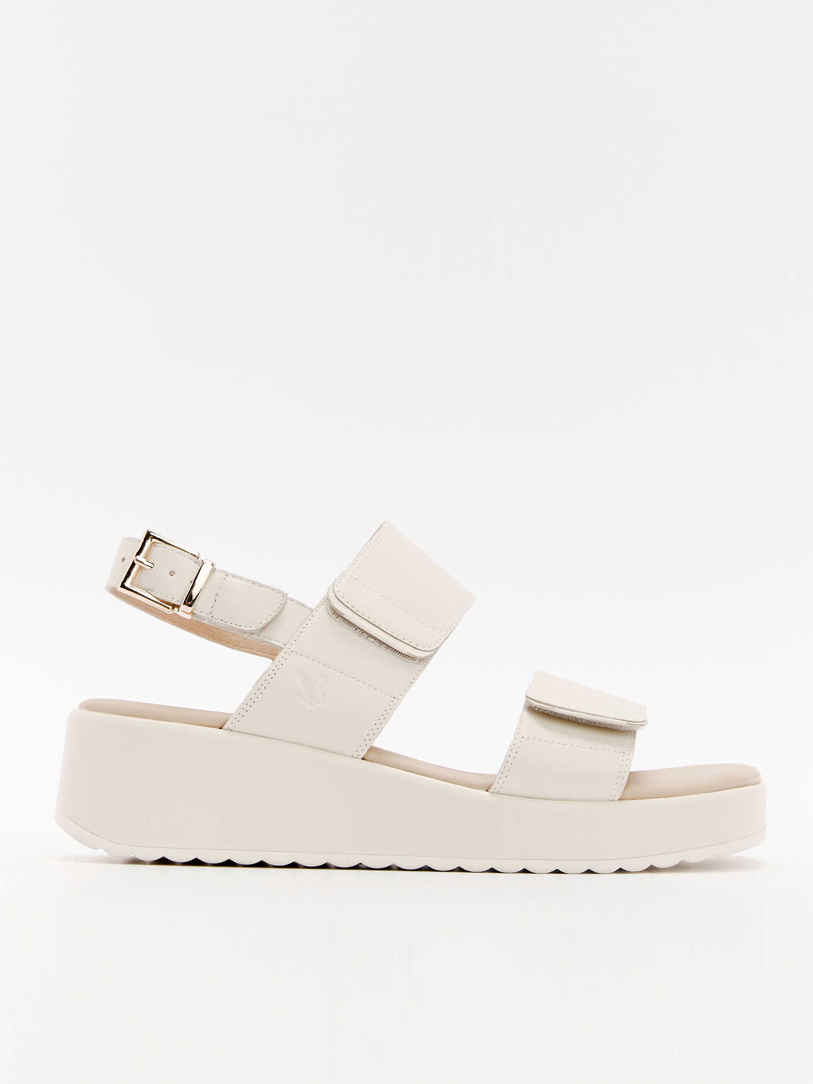 4674 р. 8200 р. Женские сандалии CAPRICE EILEEN