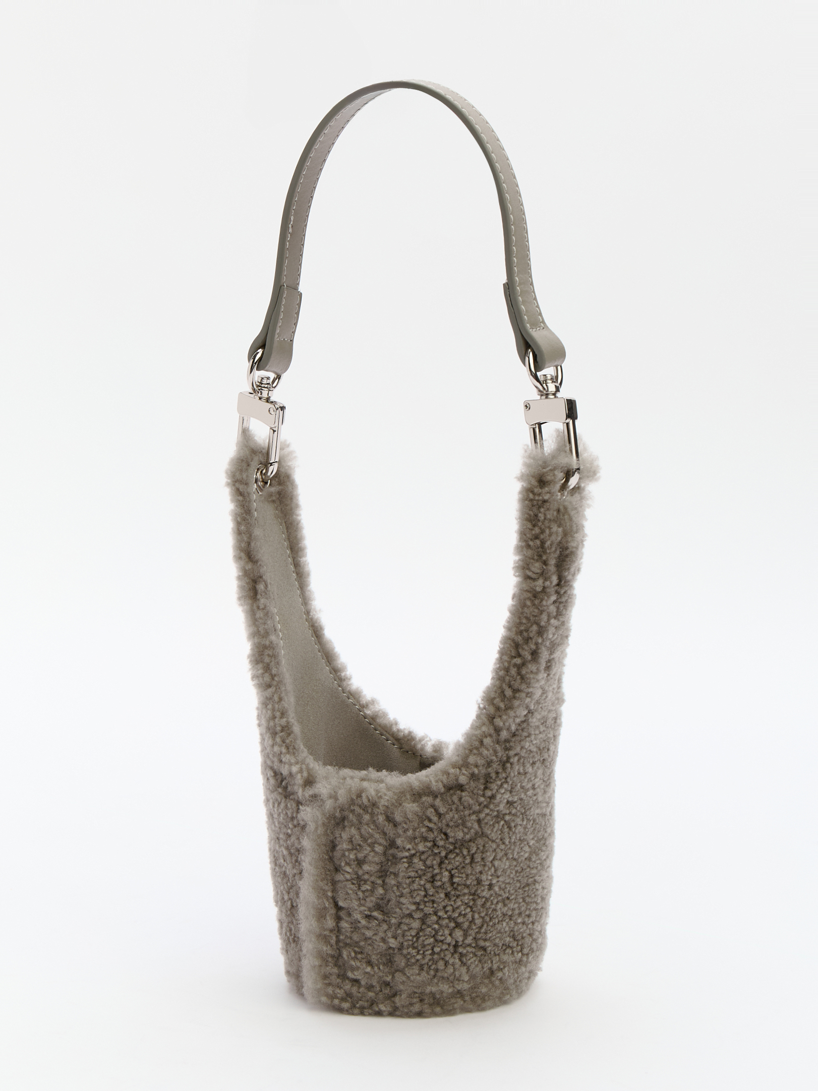 650 р. 1650 р. Женский капхолдер TENDANCE