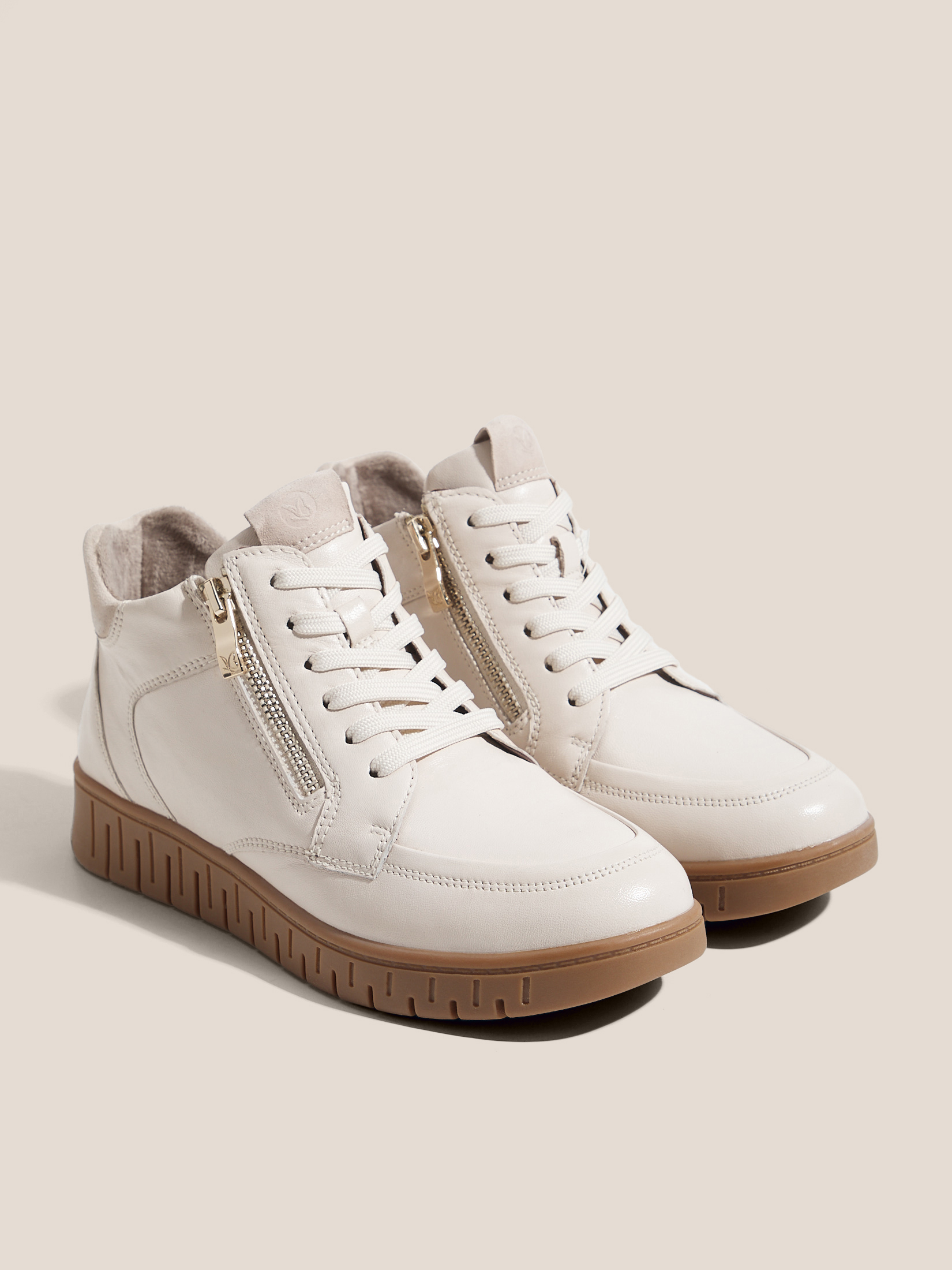 7695 р. 13500 р. Женские высокие кеды CAPRICE FINA