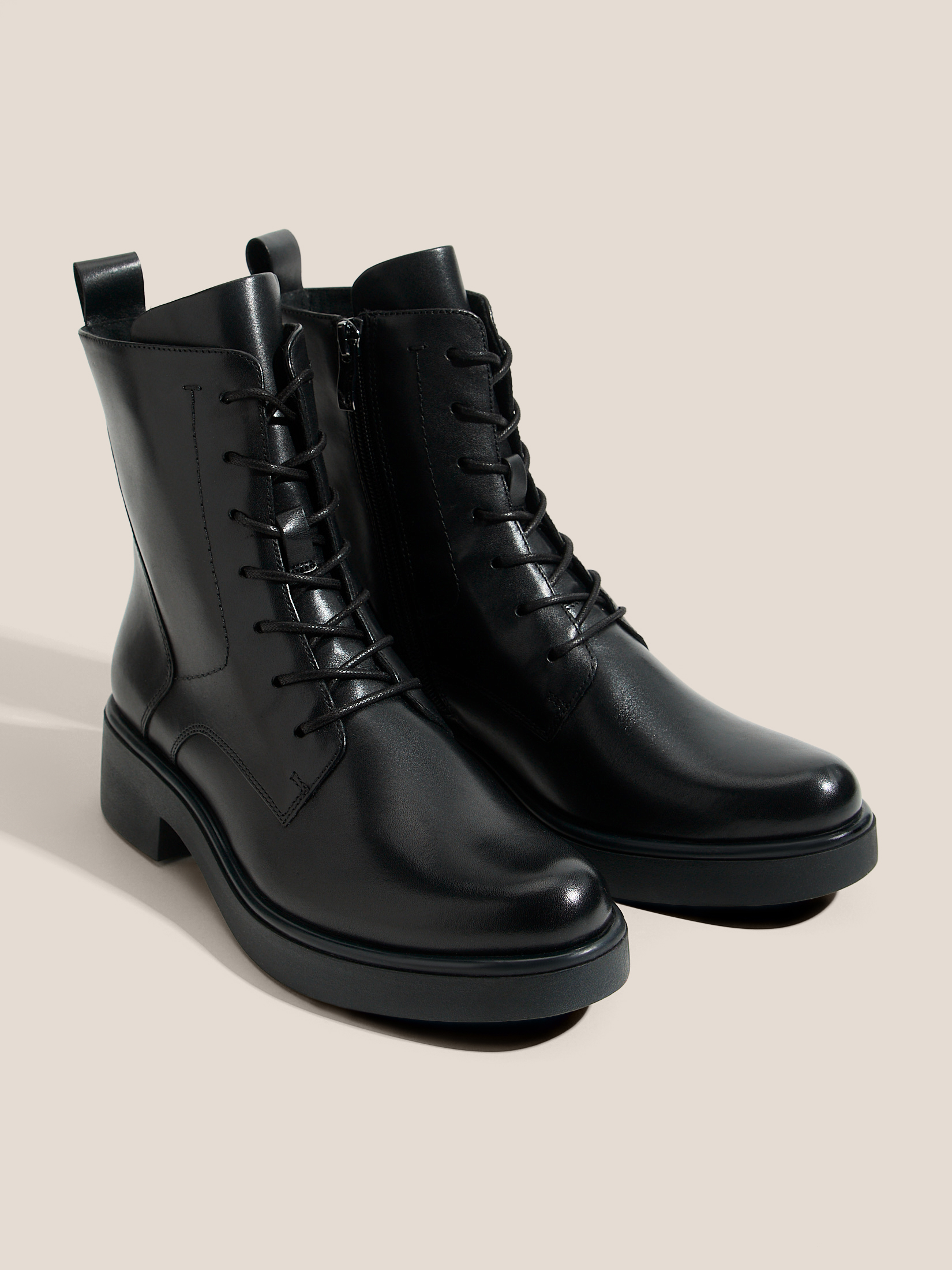 9120 р. 16000 р. Женские ботинки CAPRICE KANIA