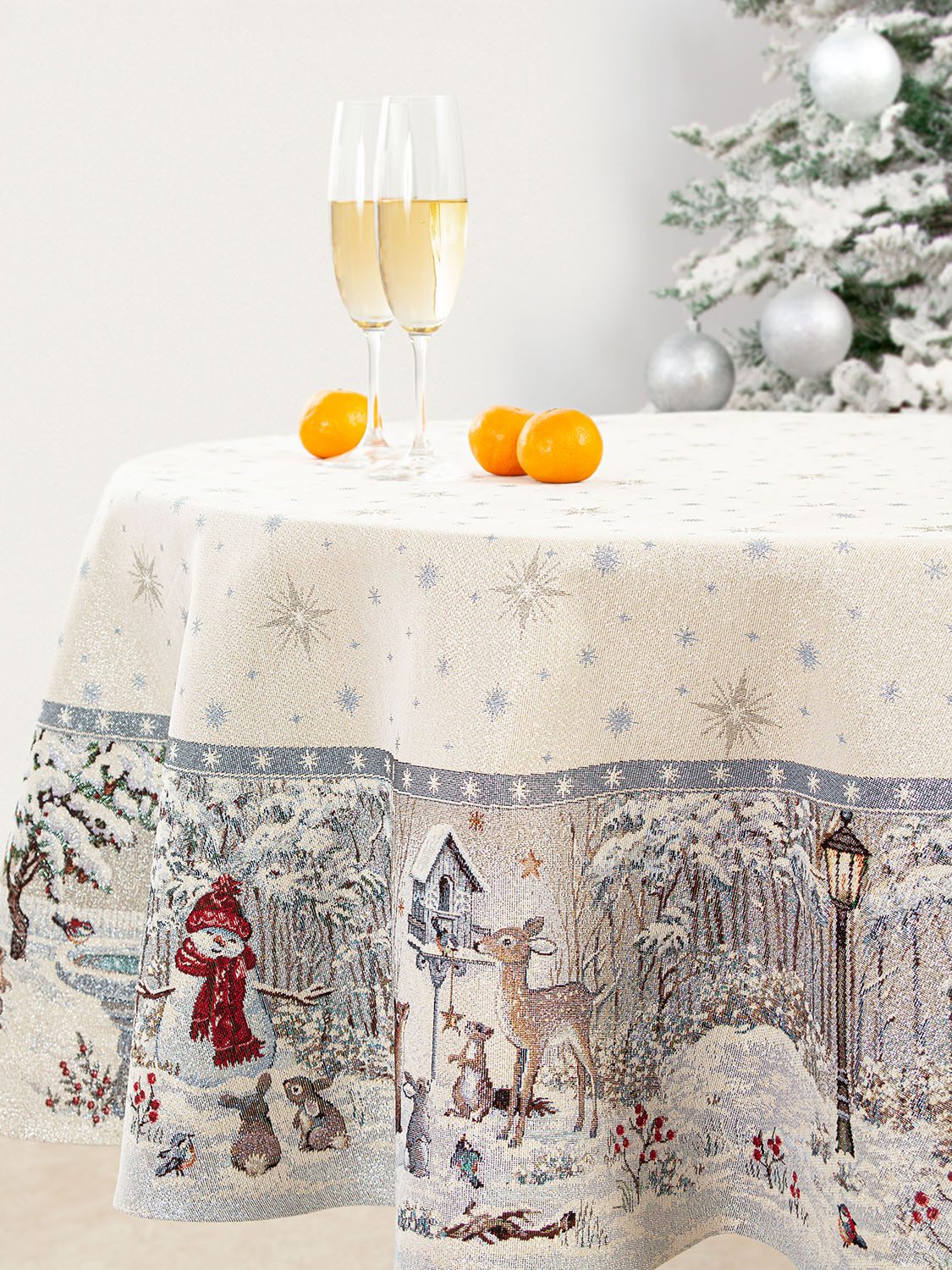 Лесные друзья у кормушки Скатерть круг д186 см 2101538 серебро