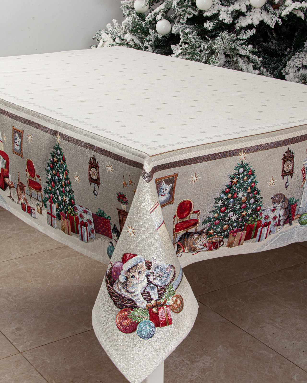 Котята у камина Скатерть 140х240 см 2102435 люрекс