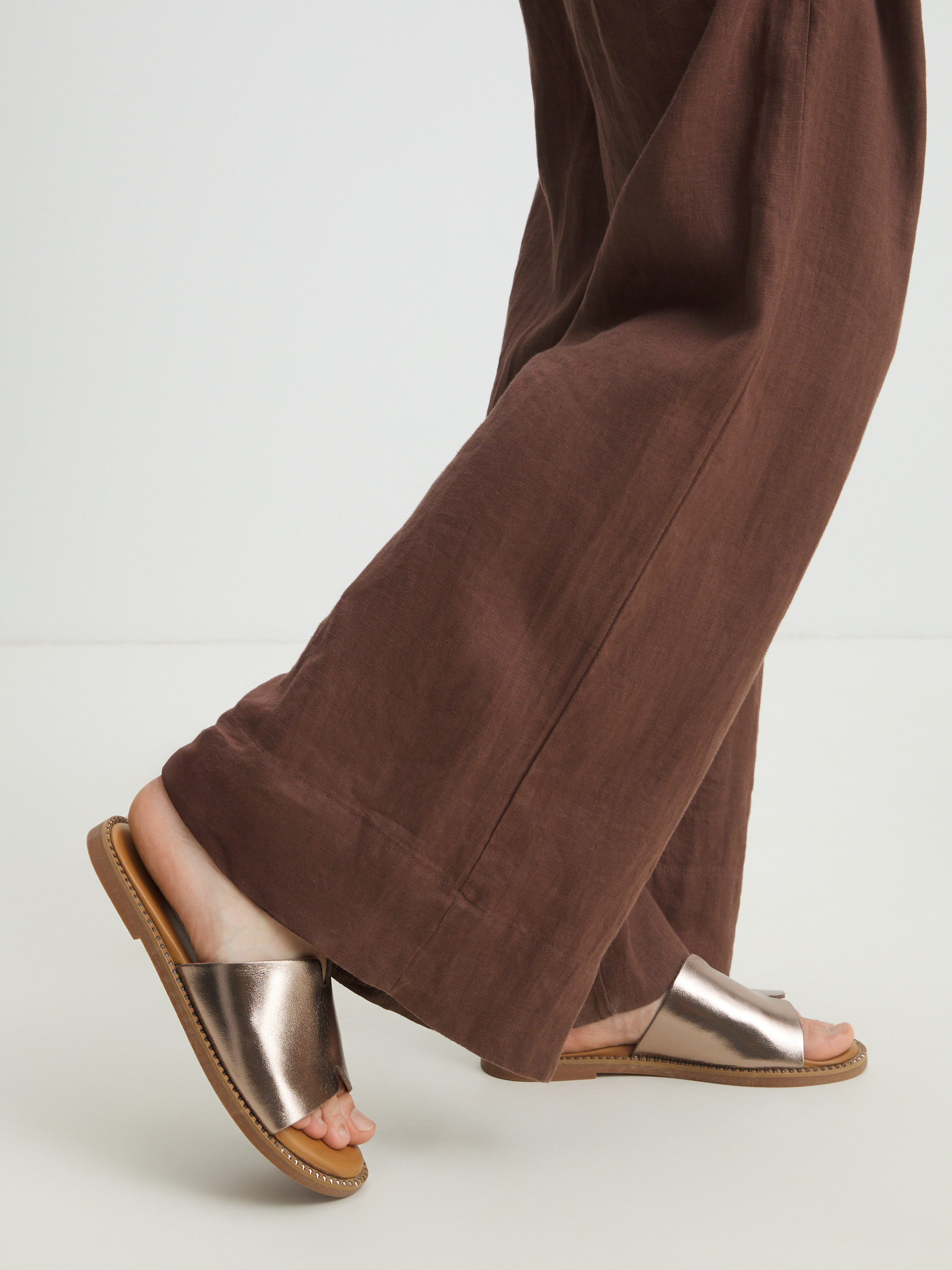 4200 р. 7500 р. Женские шлепанцы TAMARIS TOFFY