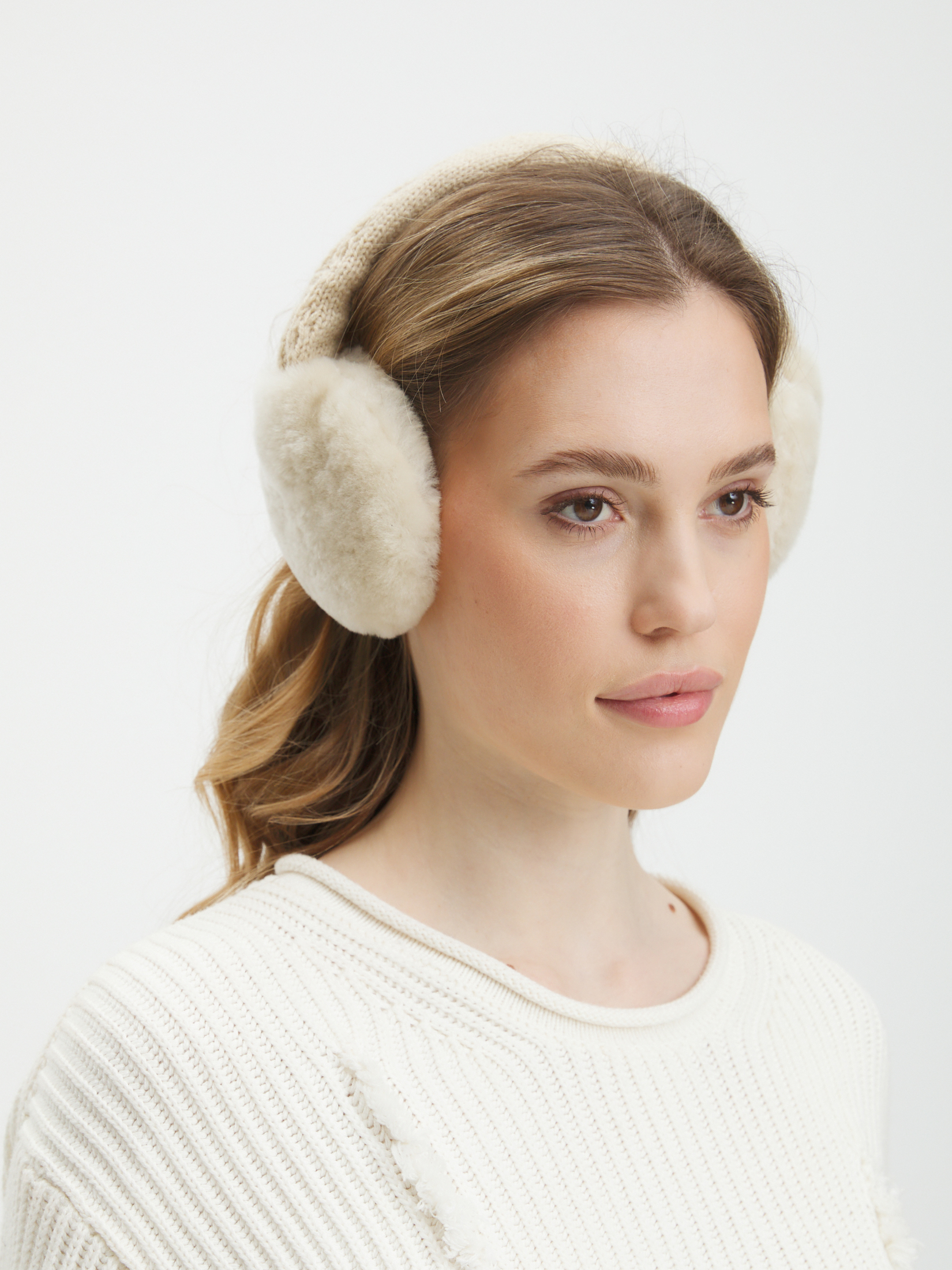 852 р. 2130 р. Женские утепленные наушники TENDANCE