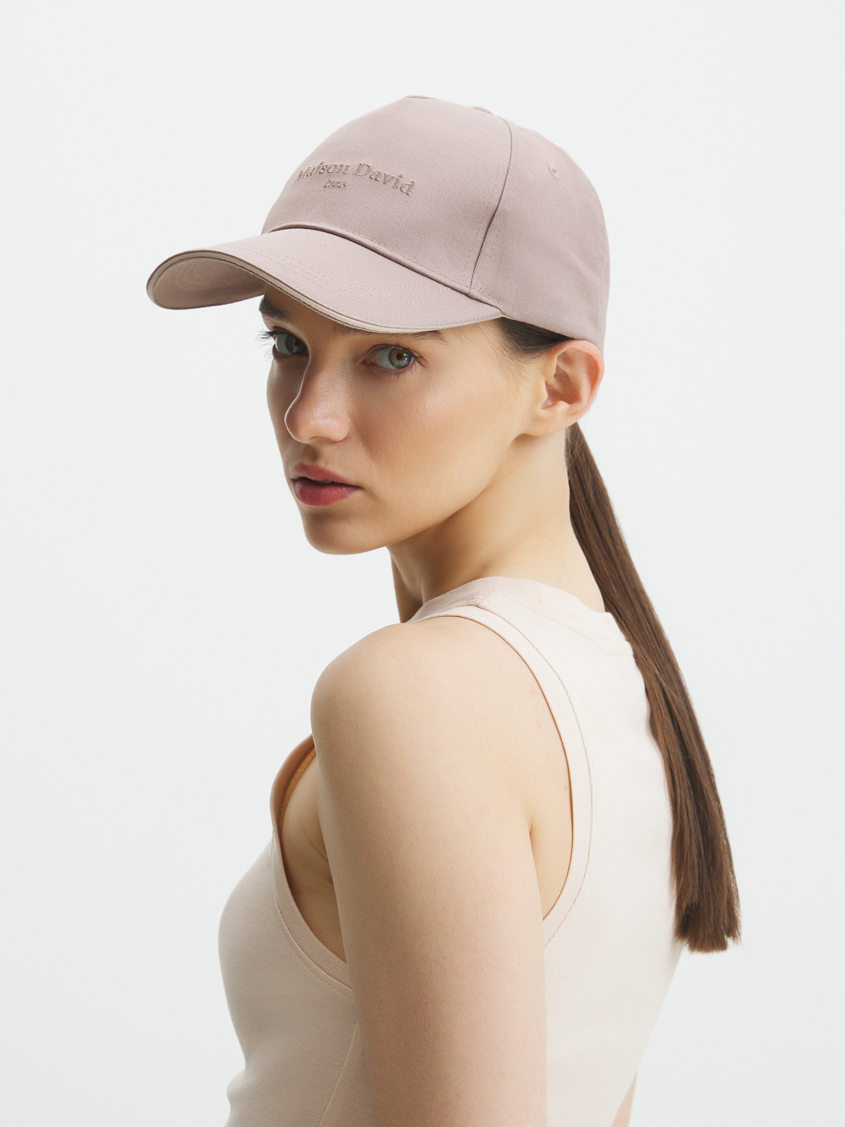 436 р. 1090 р. Бейсболка MAISON DAVID