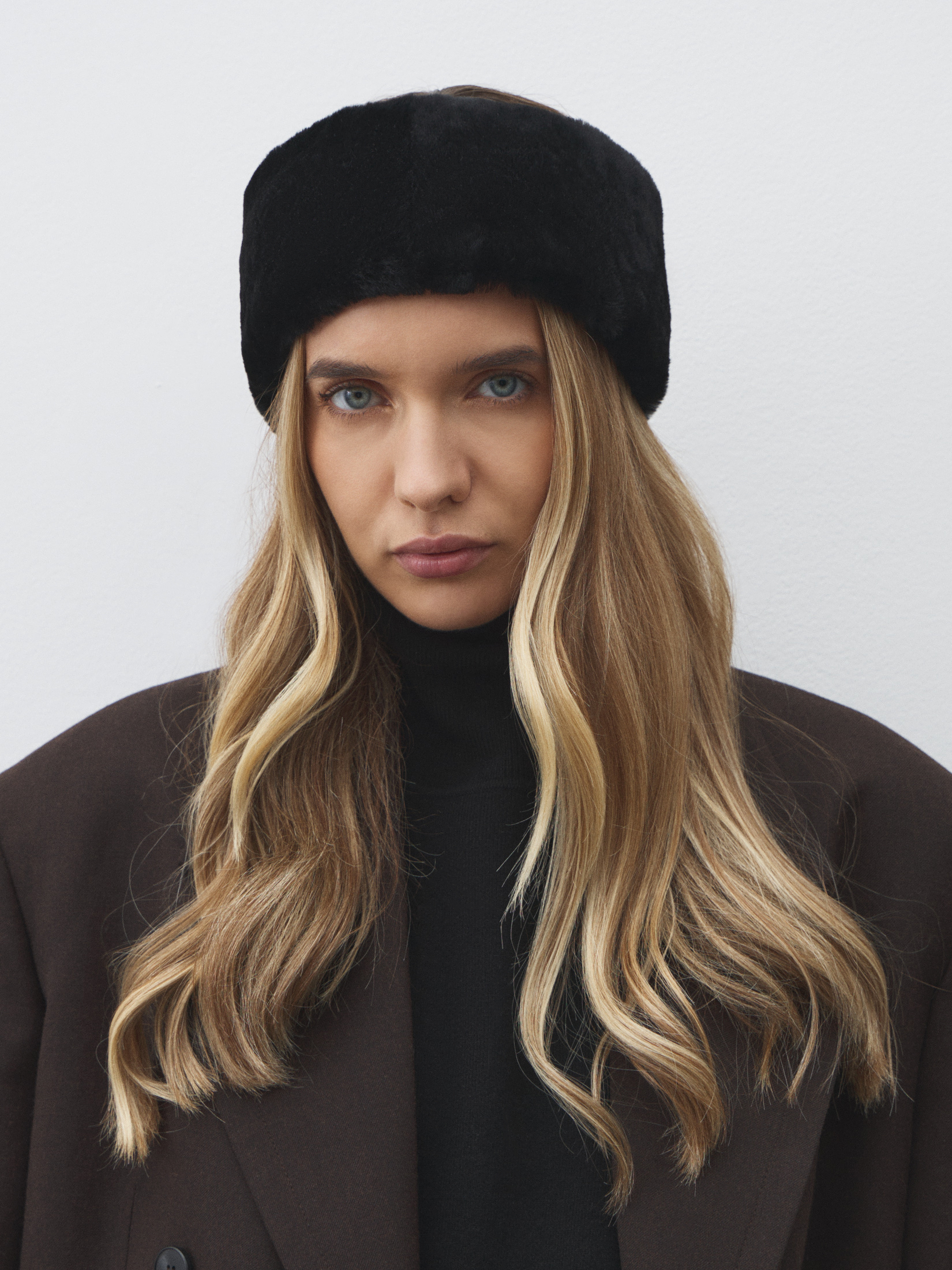 1996 р. 4990 р. Женская повязка на голову MAISON DAVID LEONE_STR