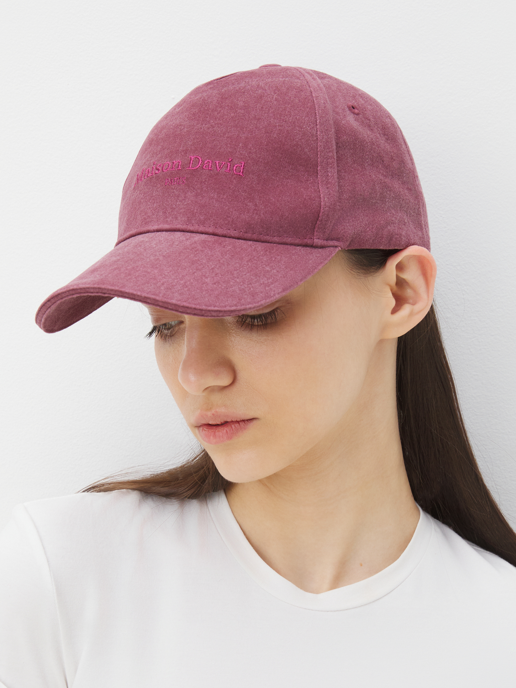 460 р. 1150 р. Бейсболка из денима MAISON DAVID