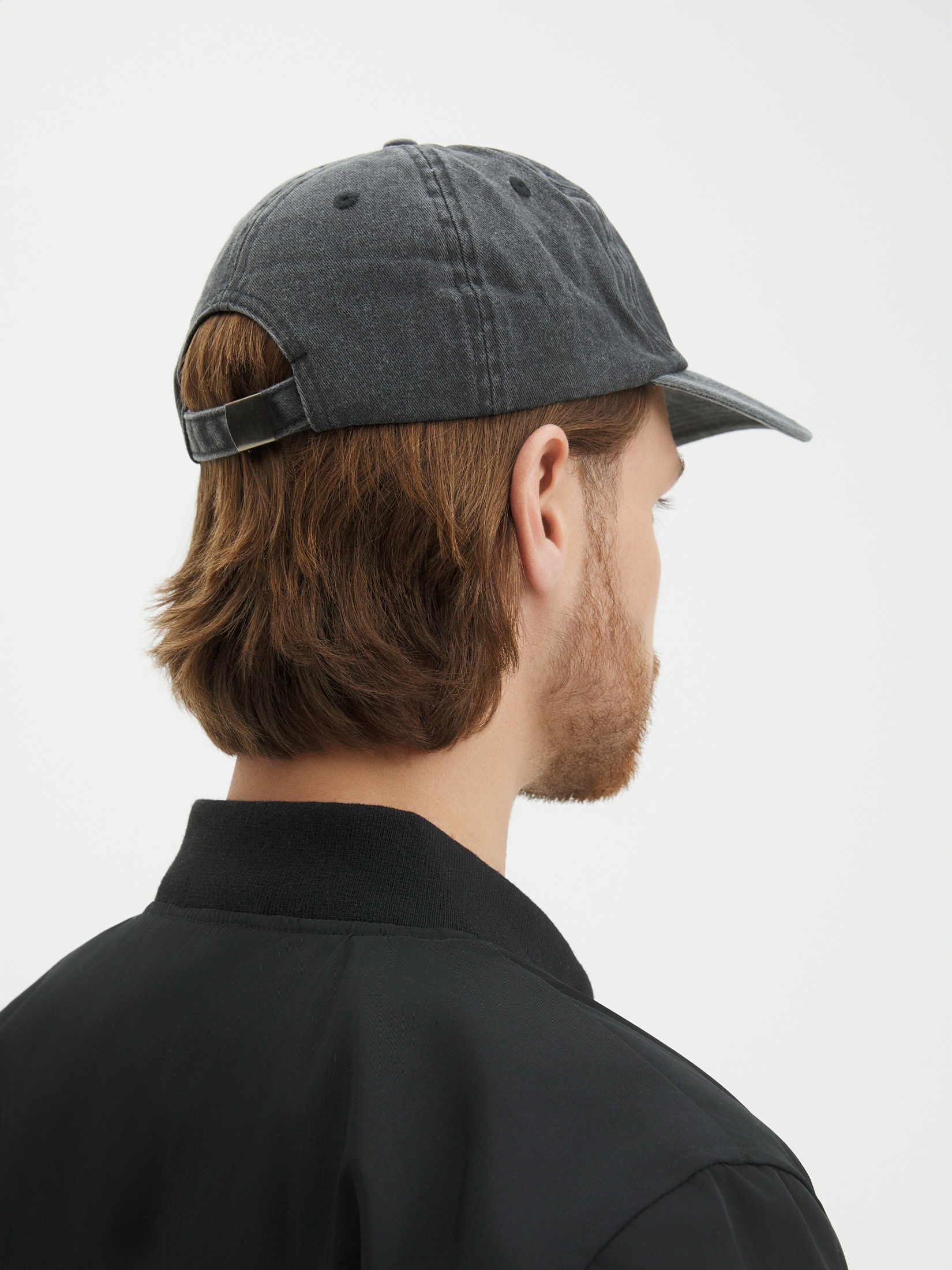 460 р. 1150 р. Бейсболка MAISON DAVID