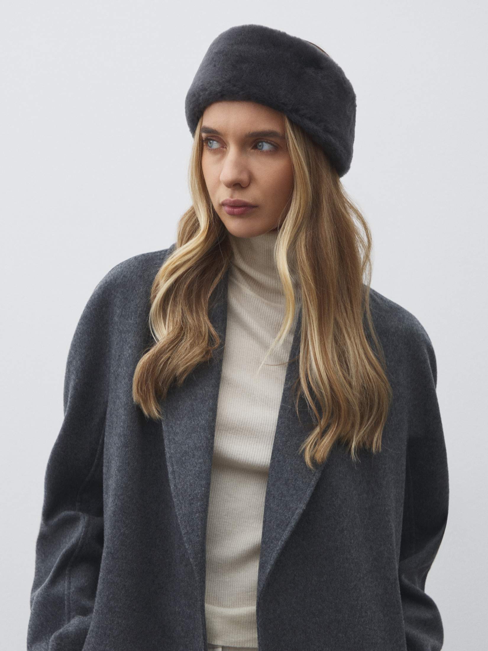 1996 р. 4990 р. Женская повязка на голову MAISON DAVID LEONE_DF