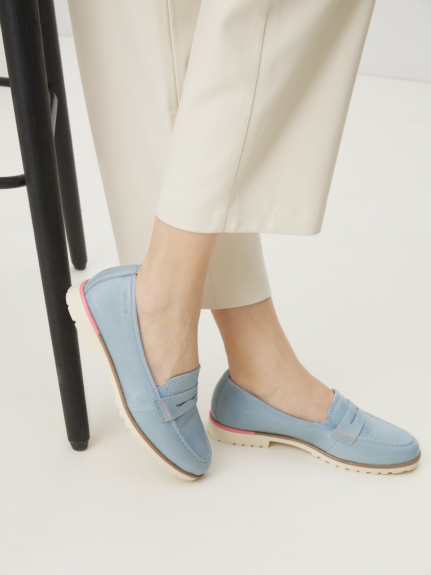 5985 р. 10500 р. Женские лоферы TAMARIS CAREEN