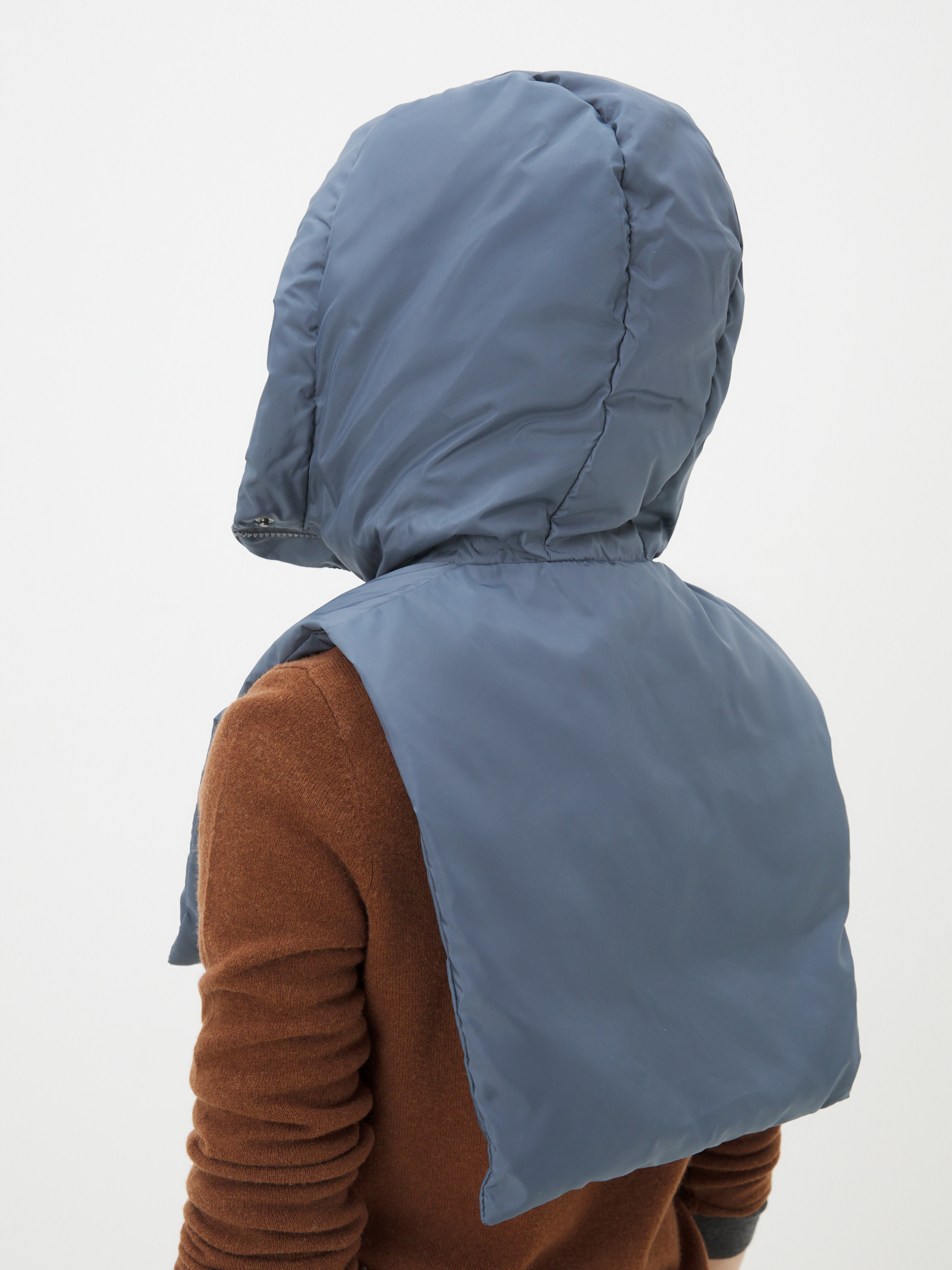 1664 р. 4160 р. Женский капюшон MAISON DAVID