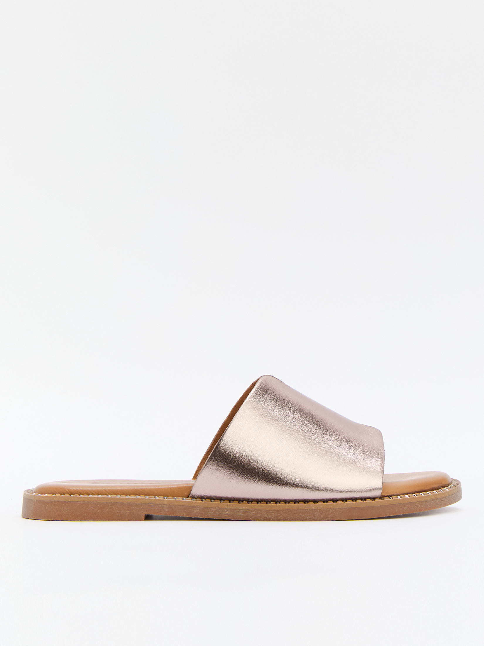 4200 р. 7500 р. Женские шлепанцы TAMARIS TOFFY