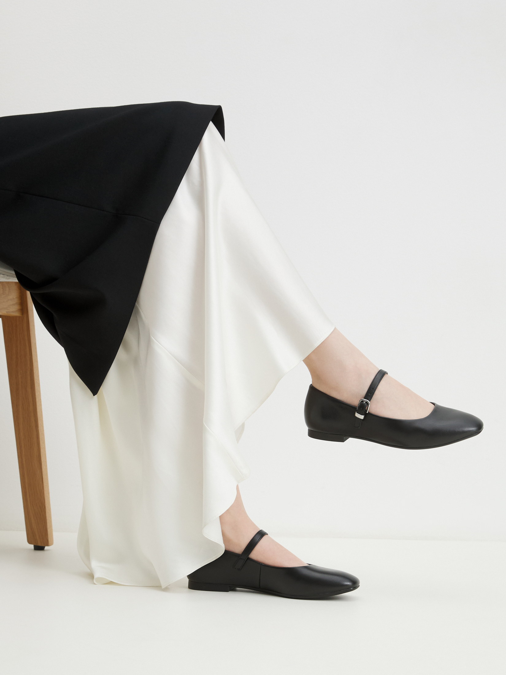 4200 р. 7500 р. Балетки мэри-джейн TAMARIS LORITA