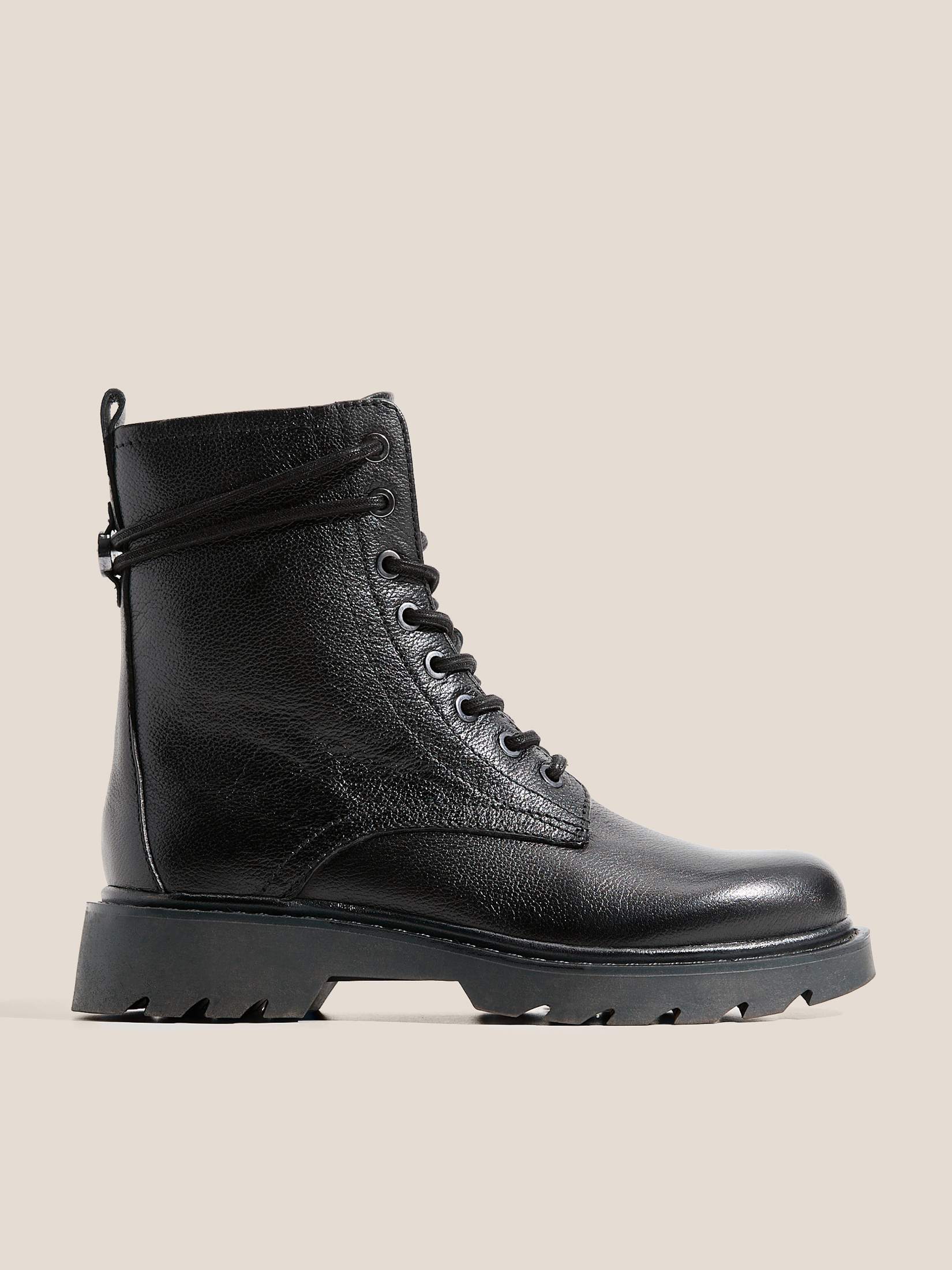 8960 р. 16000 р. Женские ботинки TAMARIS NELIA