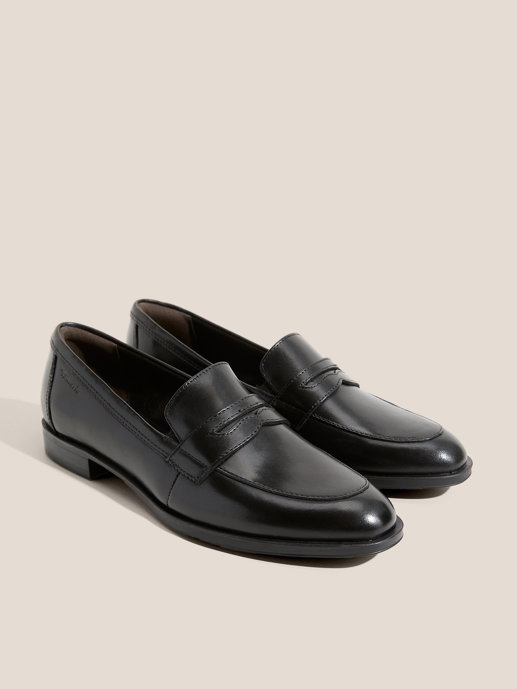 6555 р. 11500 р. Женские лоферы TAMARIS