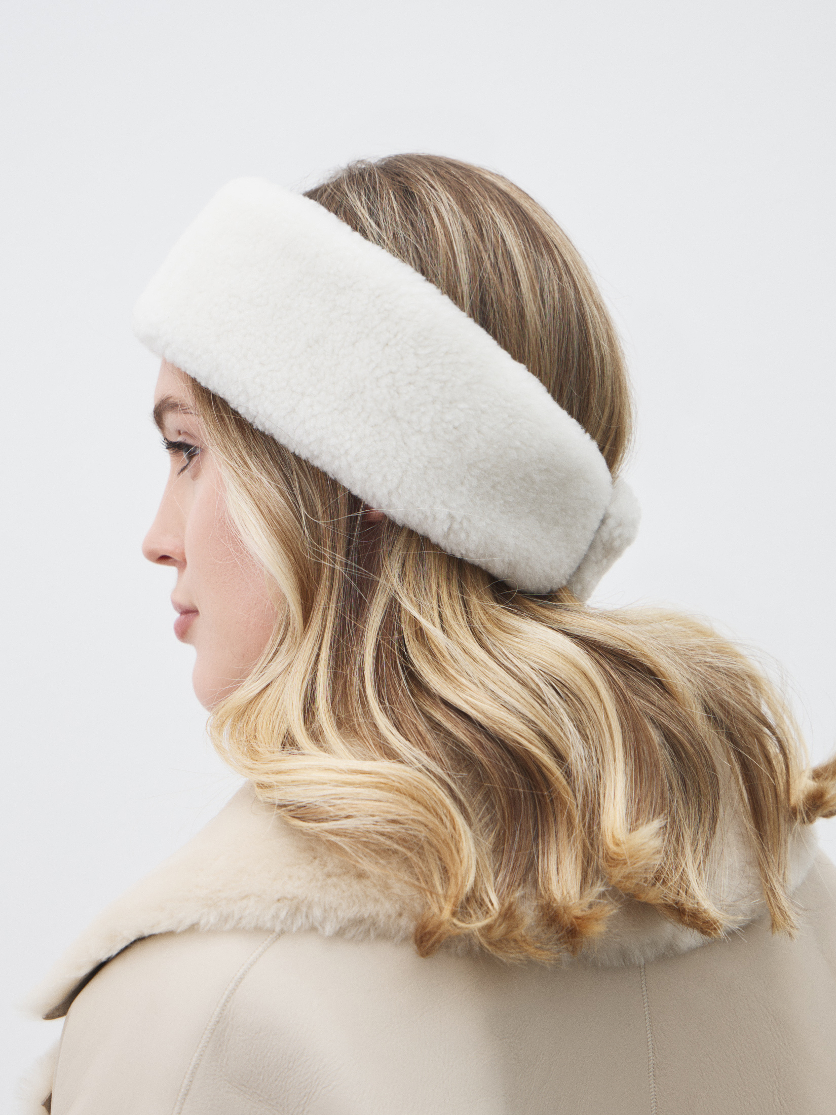 1996 р. 4990 р. Женская повязка на голову MAISON DAVID LEONE_DF