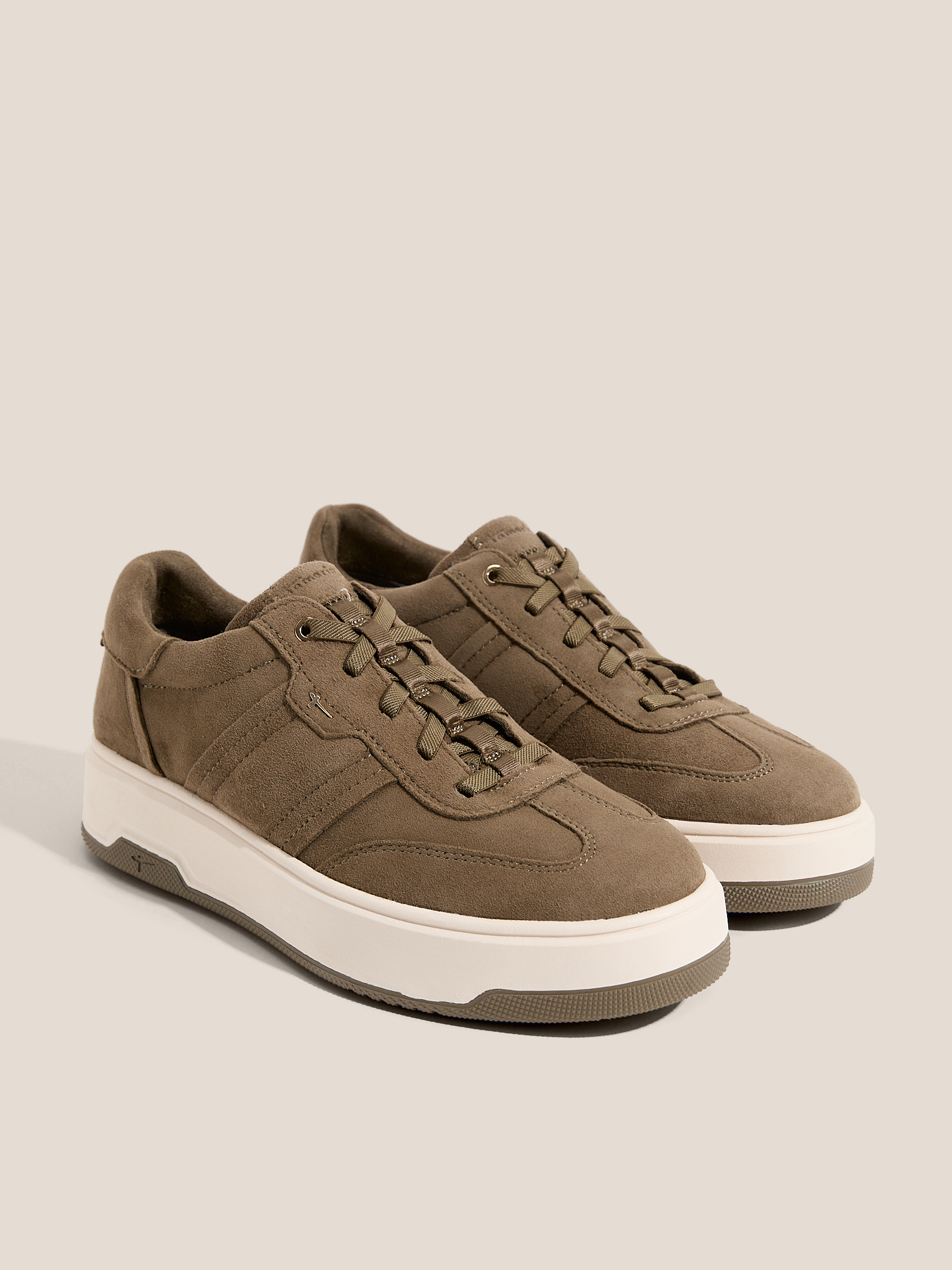 8265 р. 14500 р. Женские кеды TAMARIS PEPPER