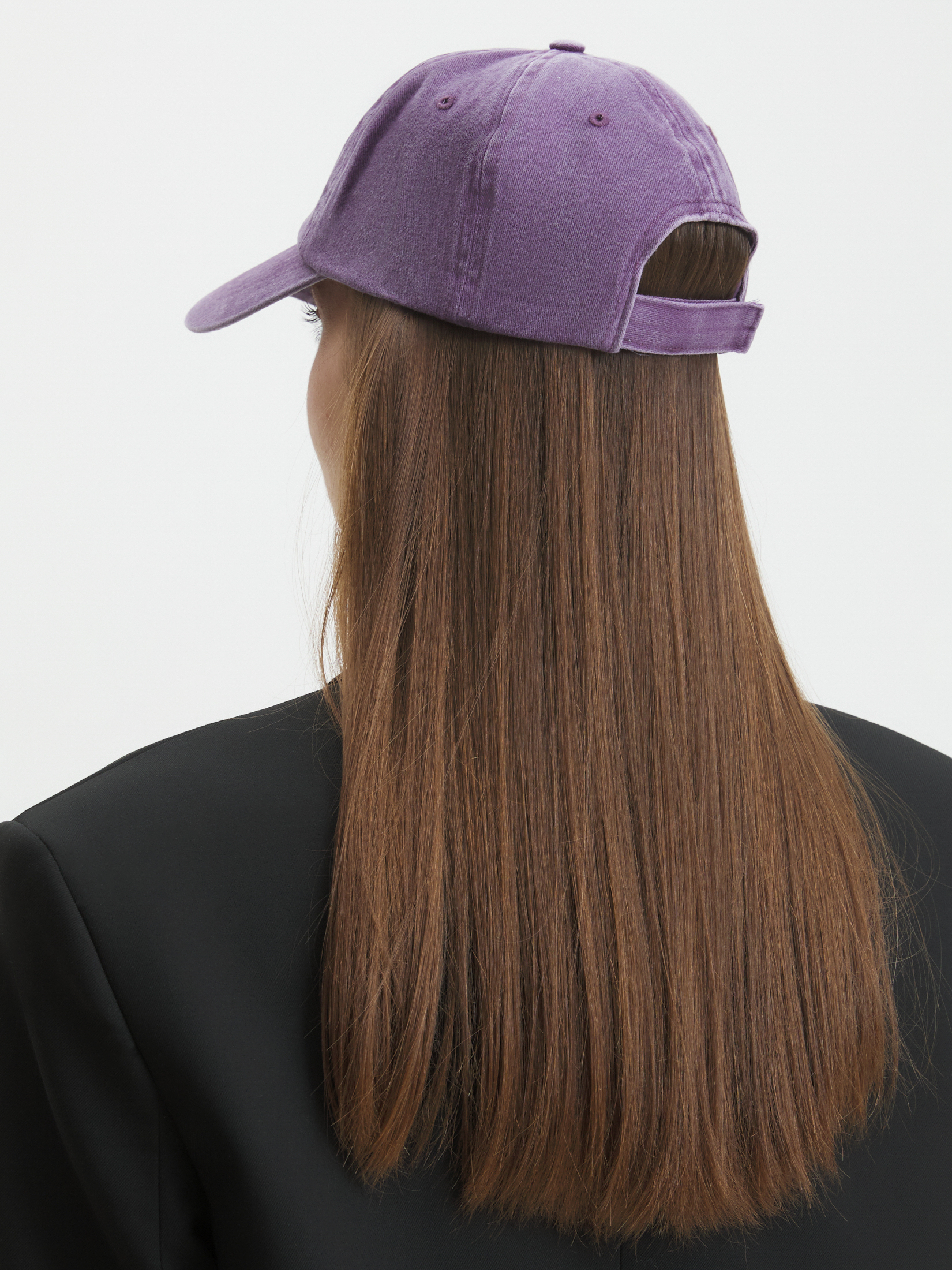 380 р. 950 р. Женская бейсболка MAISON DAVID