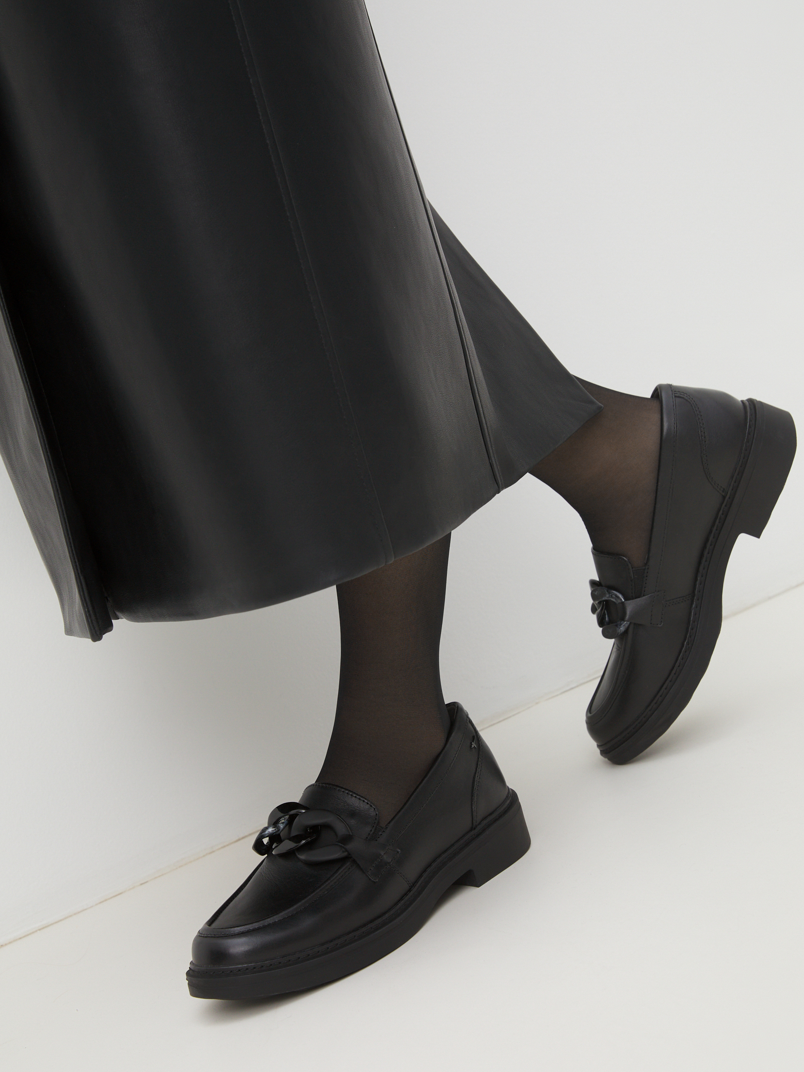 7268 р. 12750 р. Женские лоферы TAMARIS COMFORT BUTA