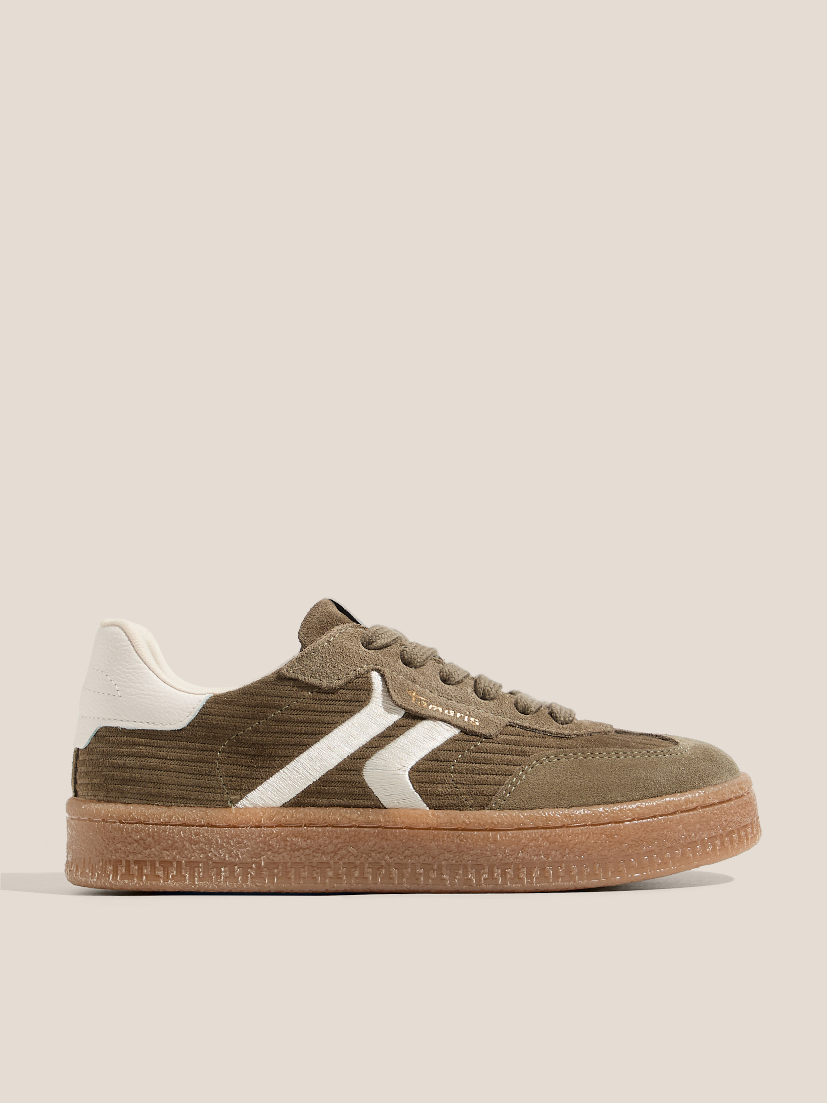 8265 р. 14500 р. Женские кеды TAMARIS NAKJA