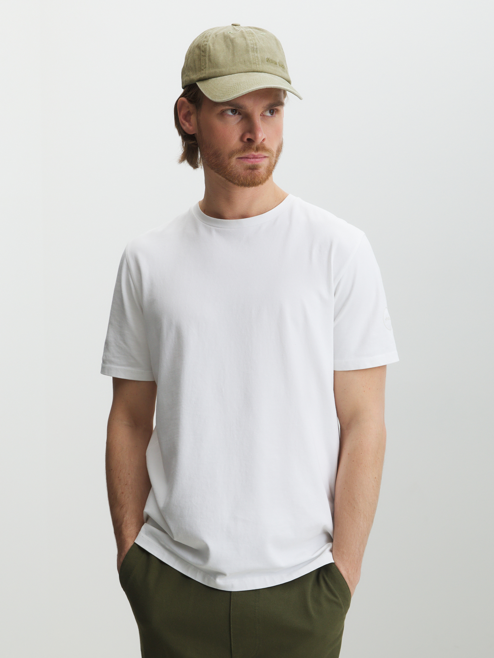 423 р. 1090 р. Бейсболка MAISON DAVID