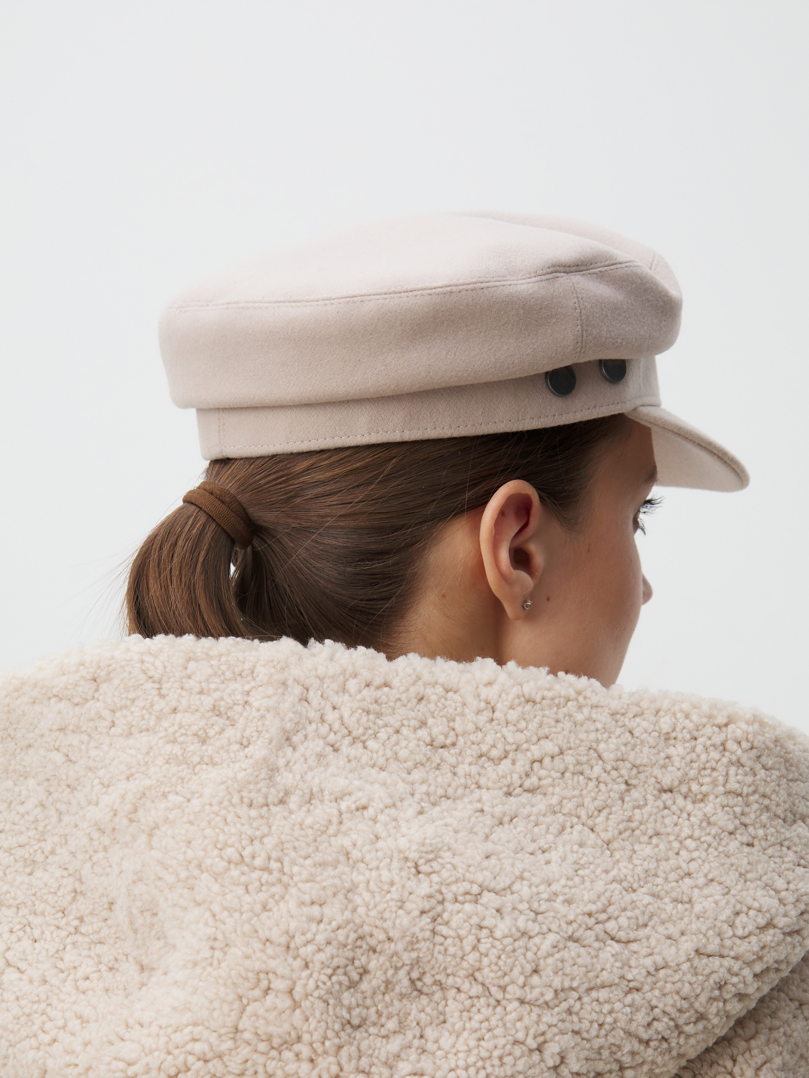 1324 р. 3310 р. Женская кепка MAISON DAVID