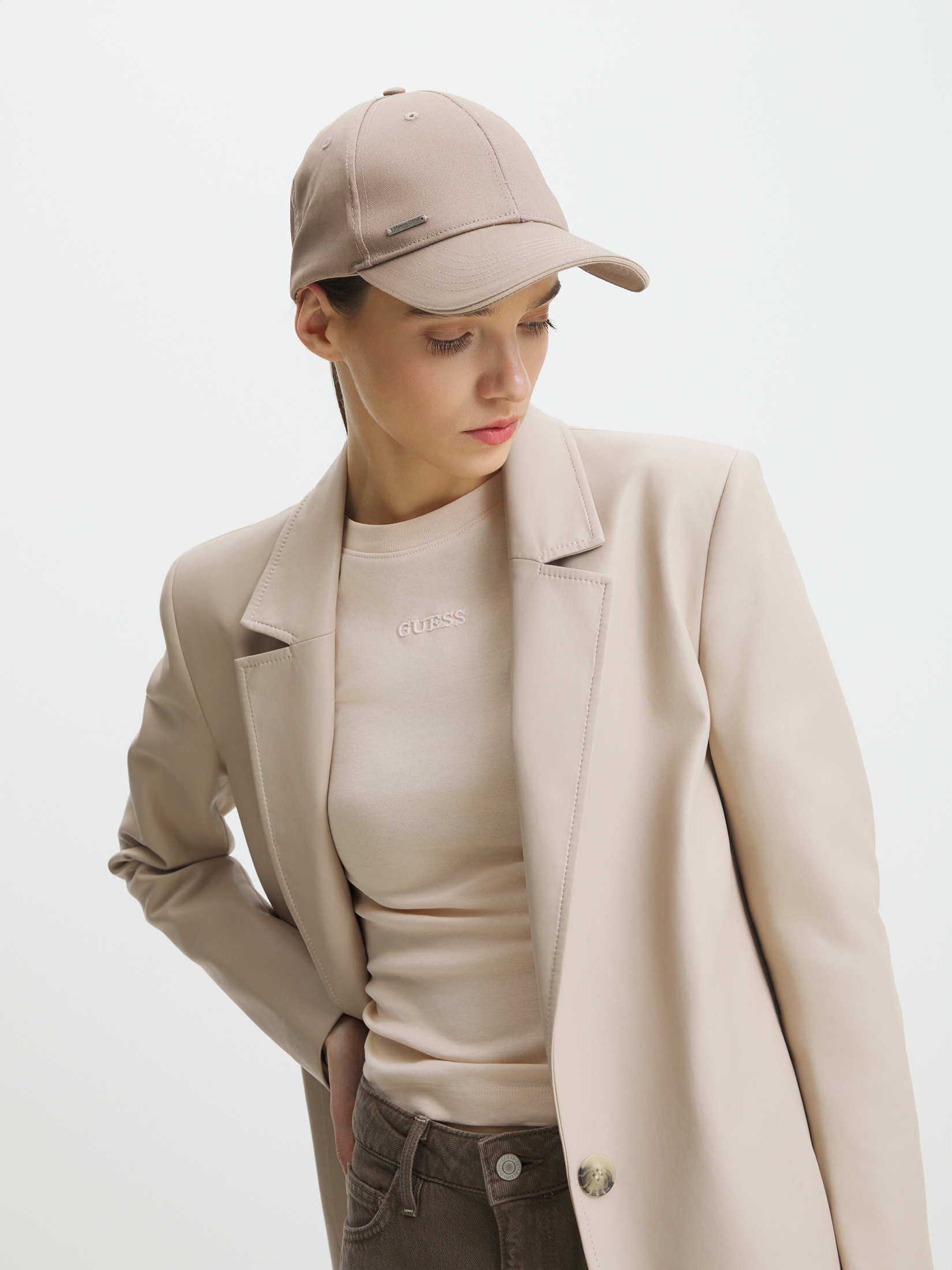 436 р. 1090 р. Бейсболка MAISON DAVID