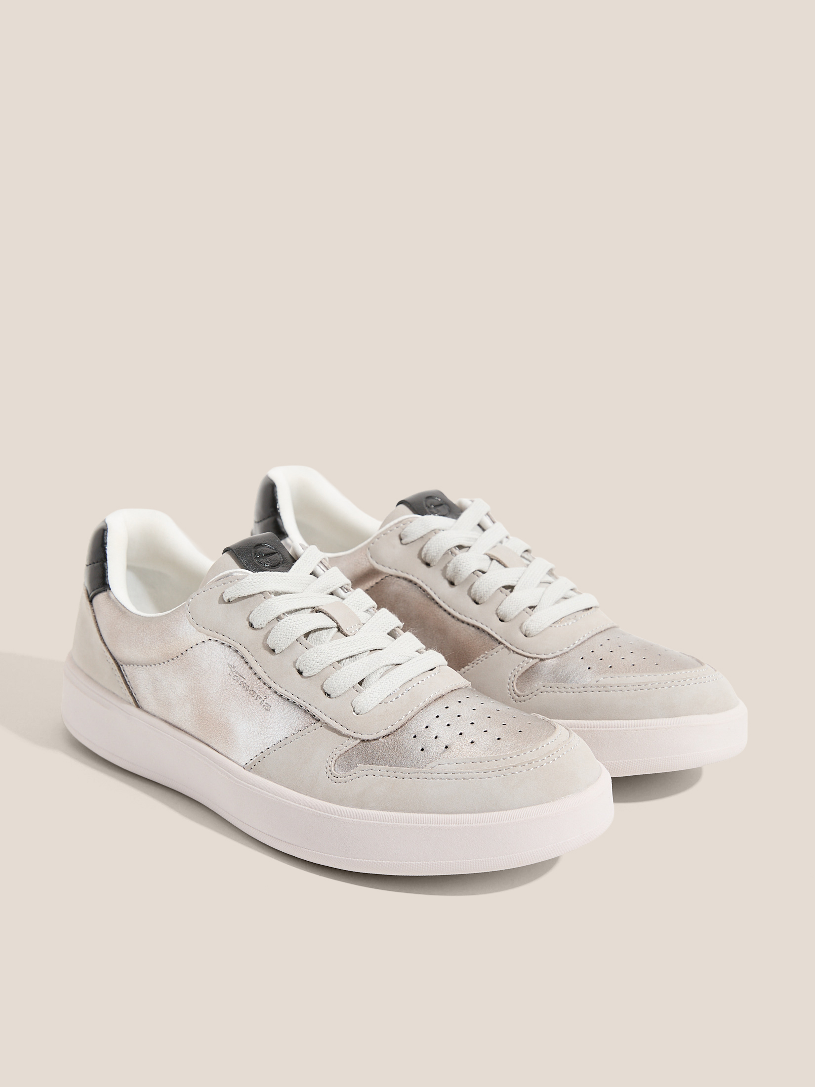 4731 р. 8300 р. Женские кеды TAMARIS