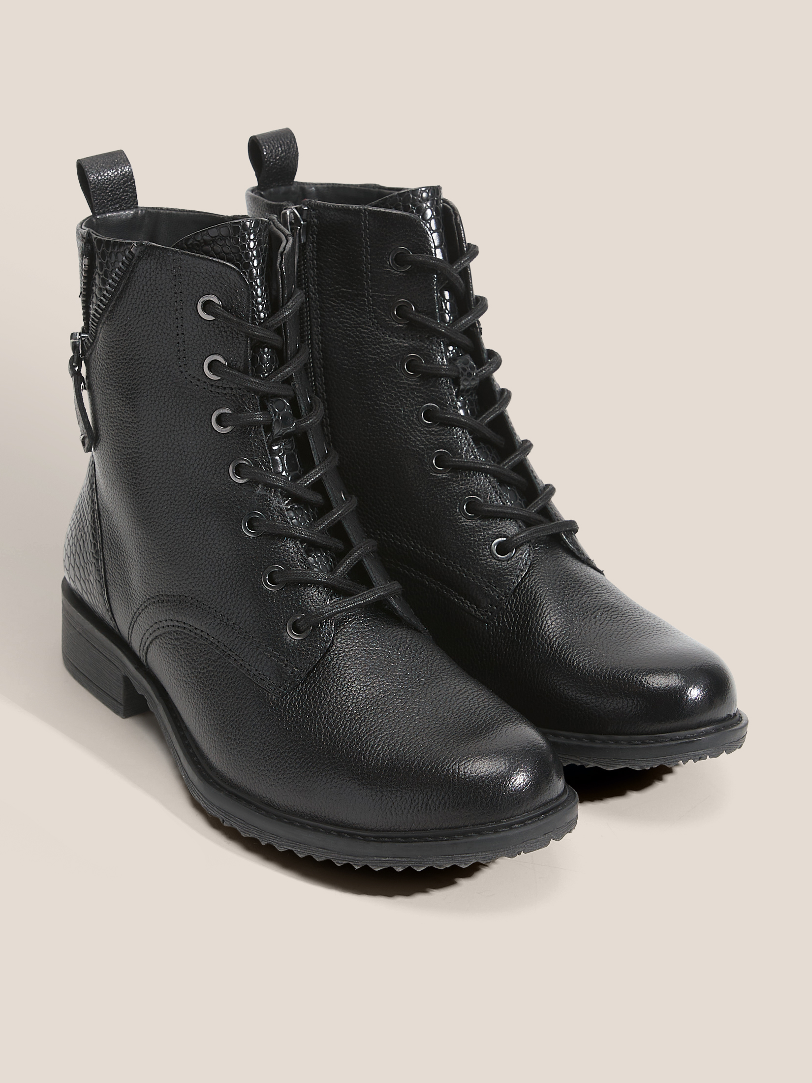 8680 р. 15500 р. Женские ботинки TAMARIS ANOUK