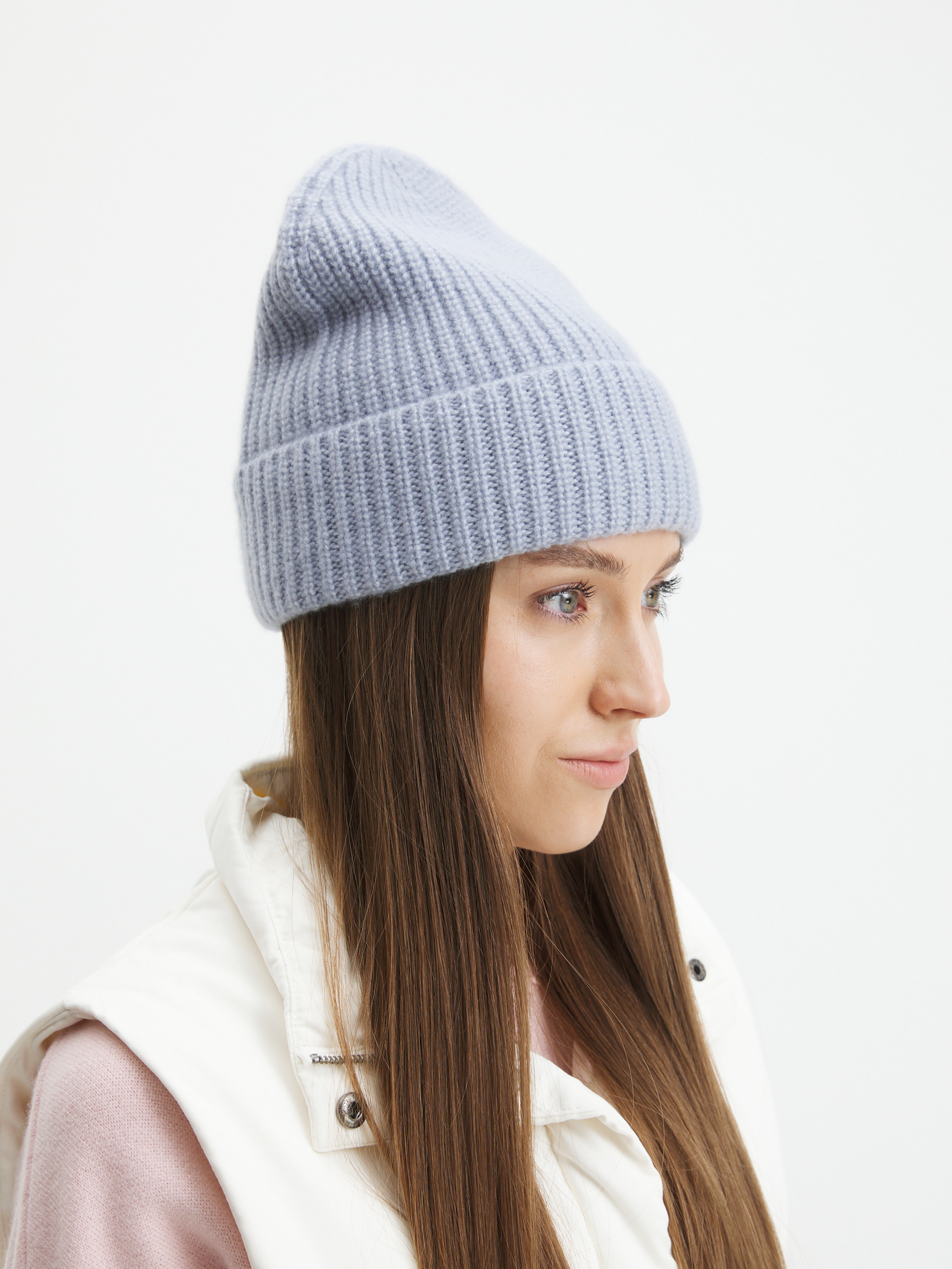 2400 р. 6000 р. Женская шапка CALZETTI