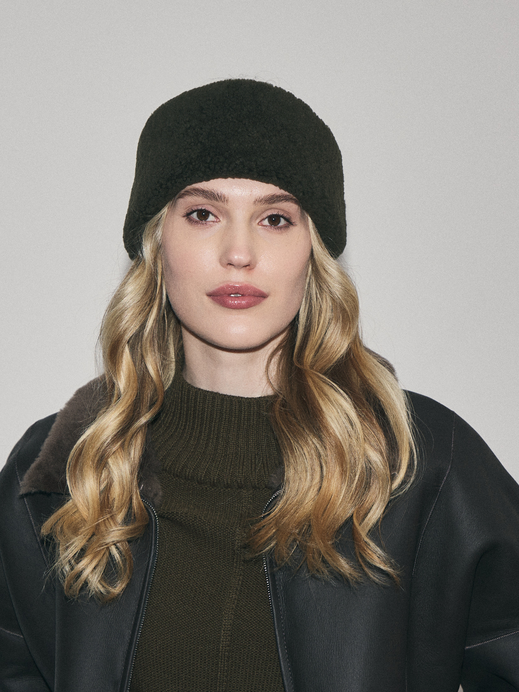 1996 р. 4990 р. Женская повязка на голову MAISON DAVID LEONE_DF