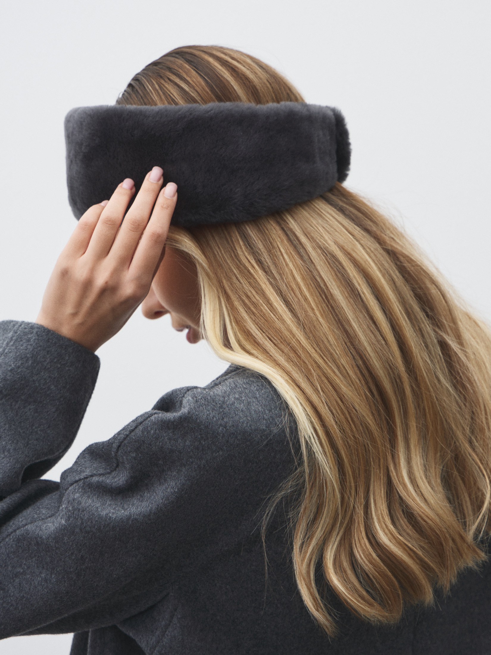 1996 р. 4990 р. Женская повязка на голову MAISON DAVID LEONE_DF