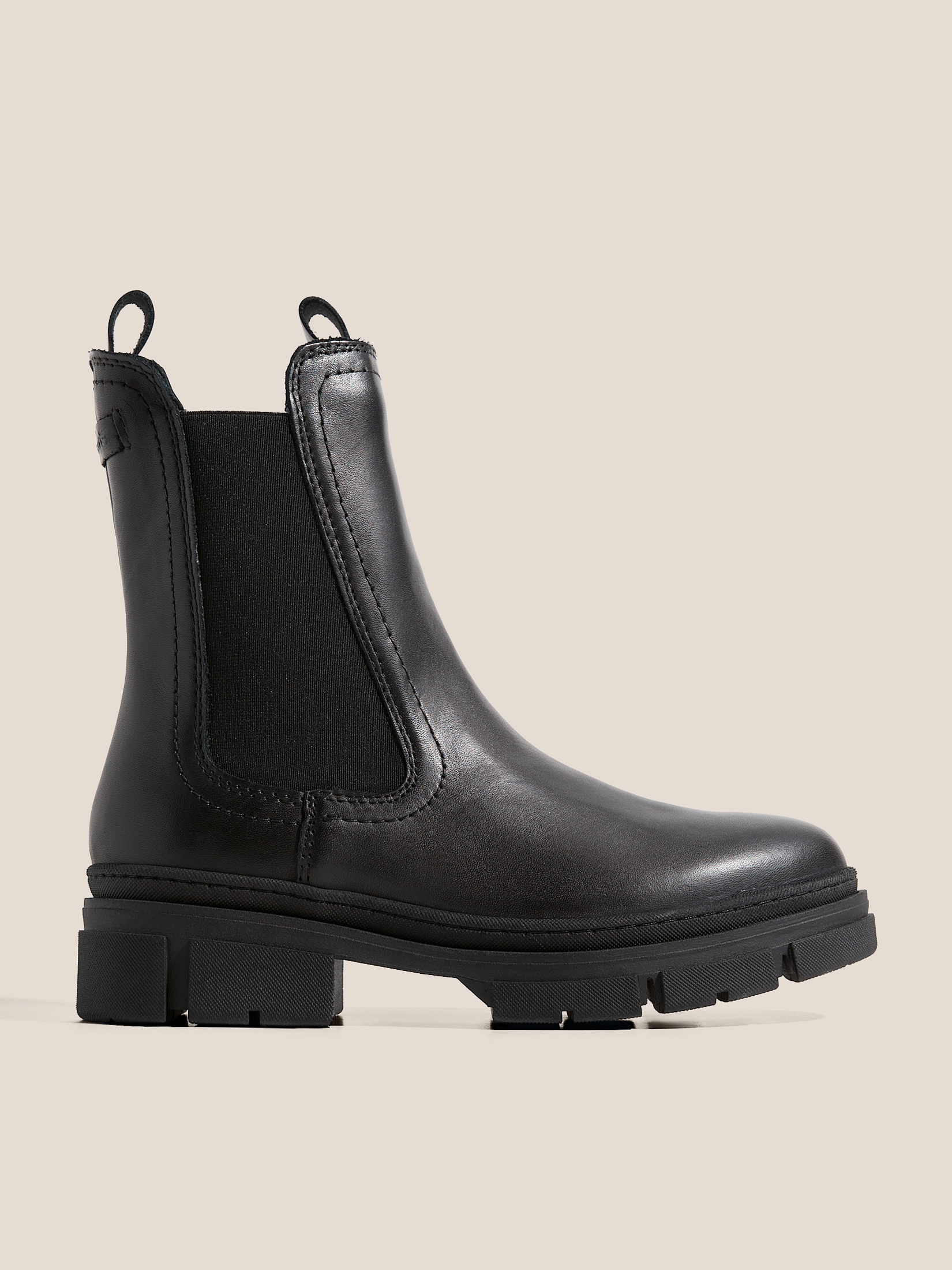 8400 р. 15000 р. Женские челси TAMARIS MINI