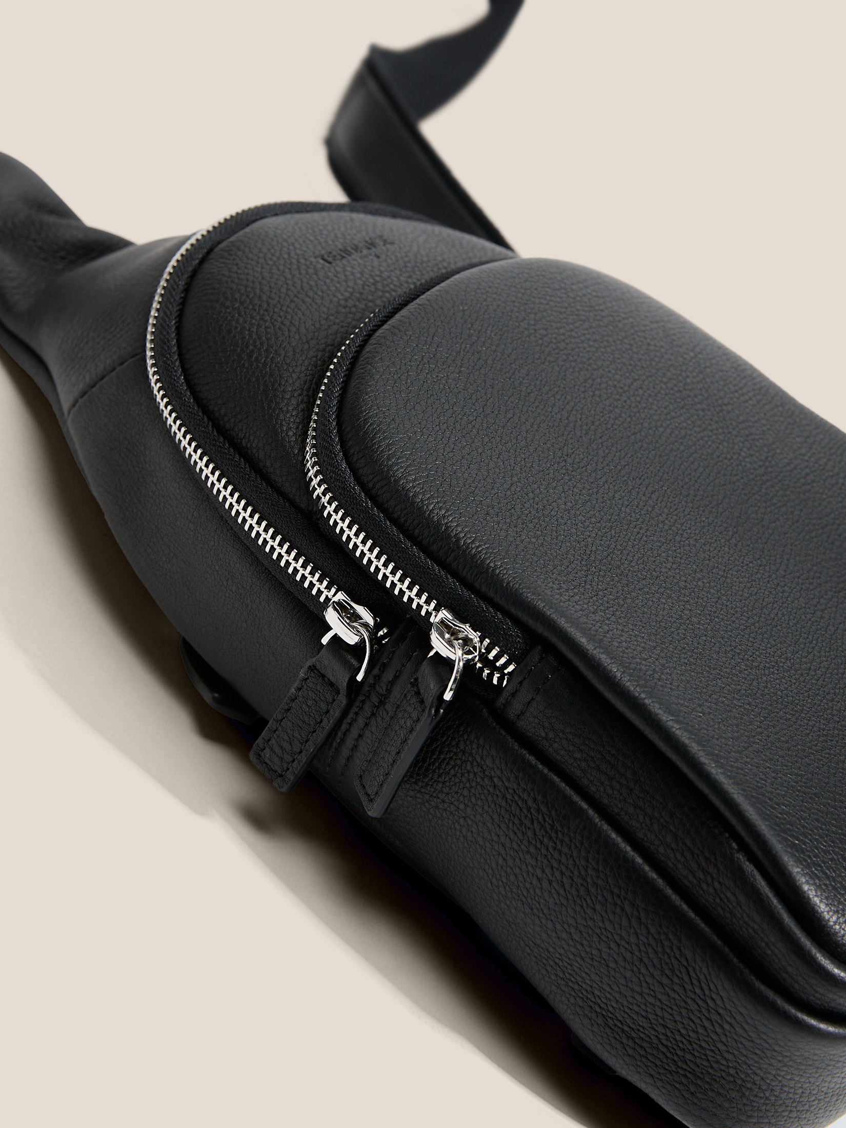 3495 р. 8320 р. Мужской рюкзак TENDANCE