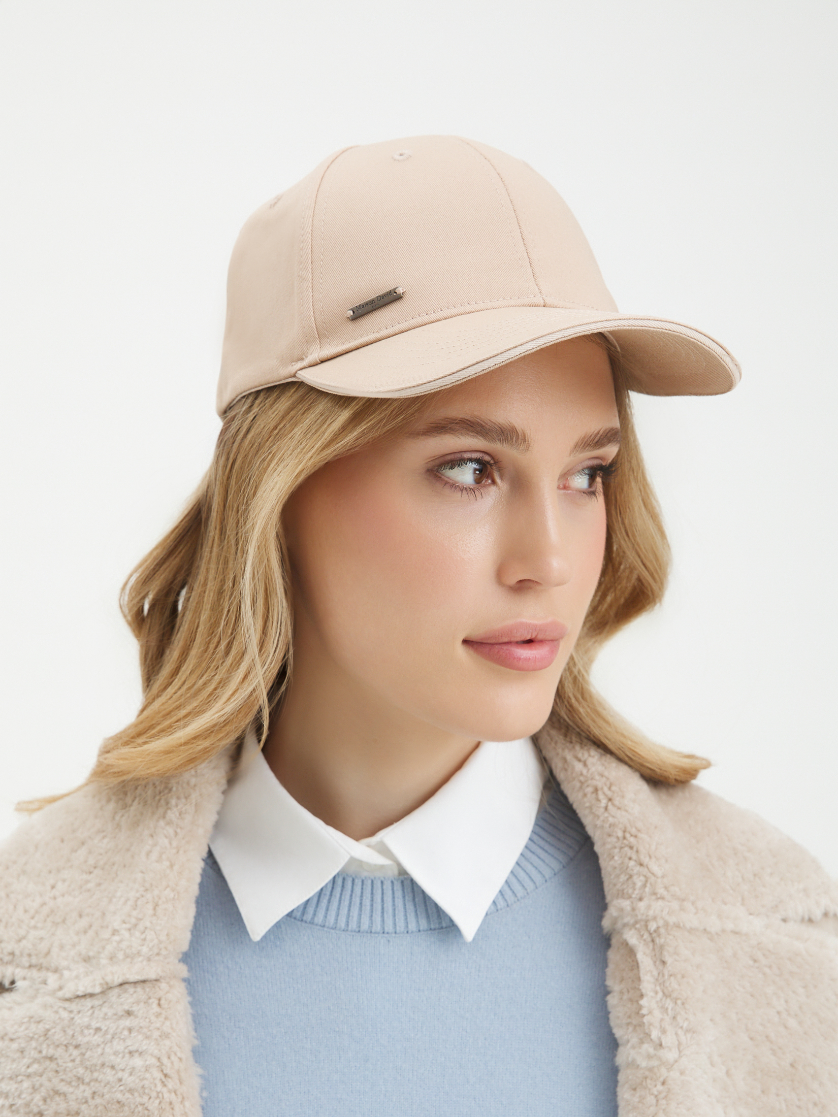 436 р. 1090 р. Бейсболка MAISON DAVID