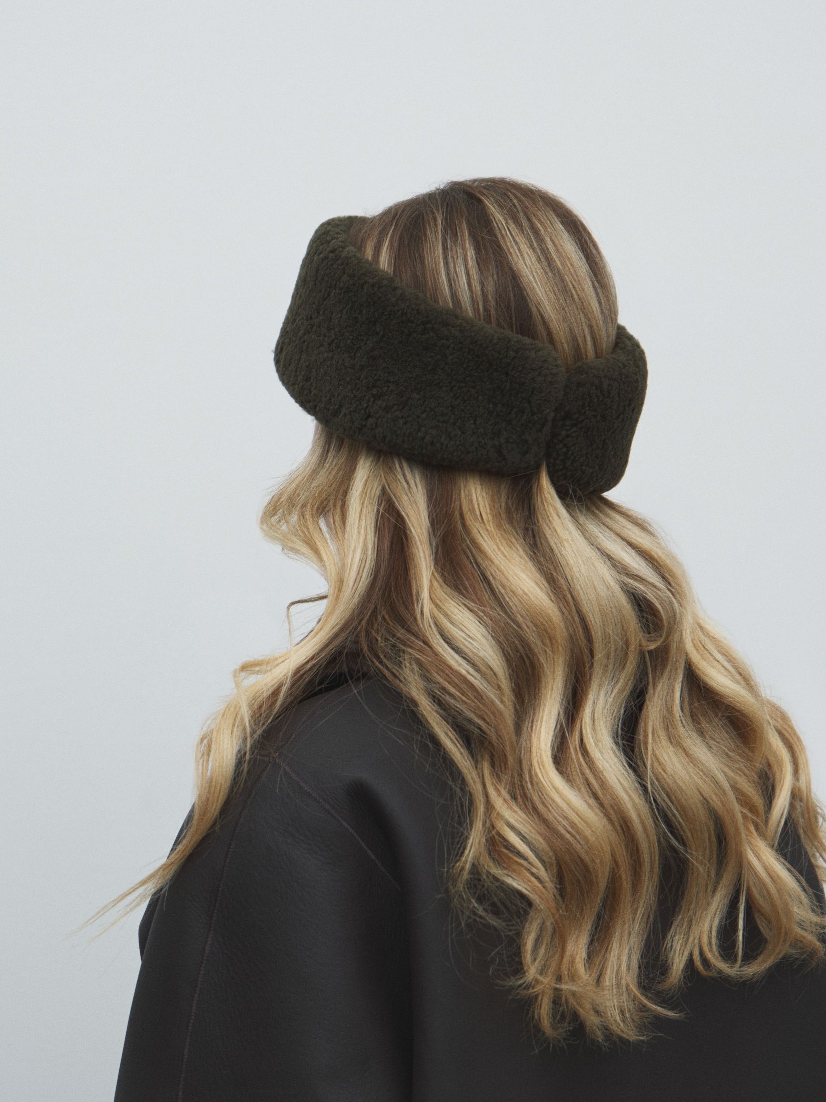 1996 р. 4990 р. Женская повязка на голову MAISON DAVID LEONE_DF