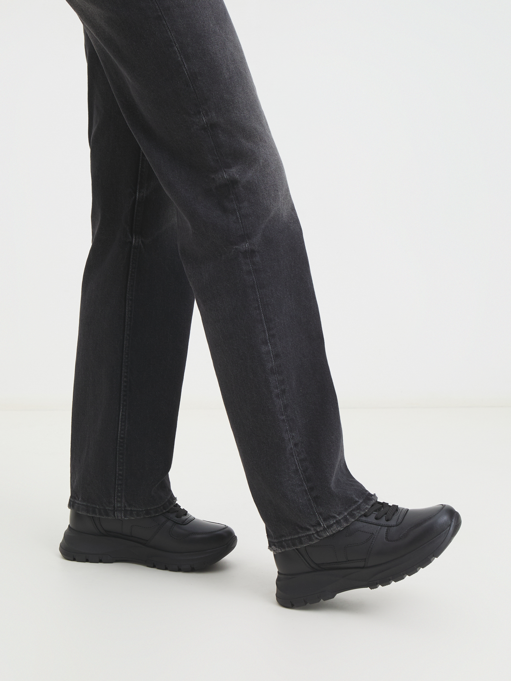 9400 р. 16490 р. Женские высокие кроссовки TAMARIS