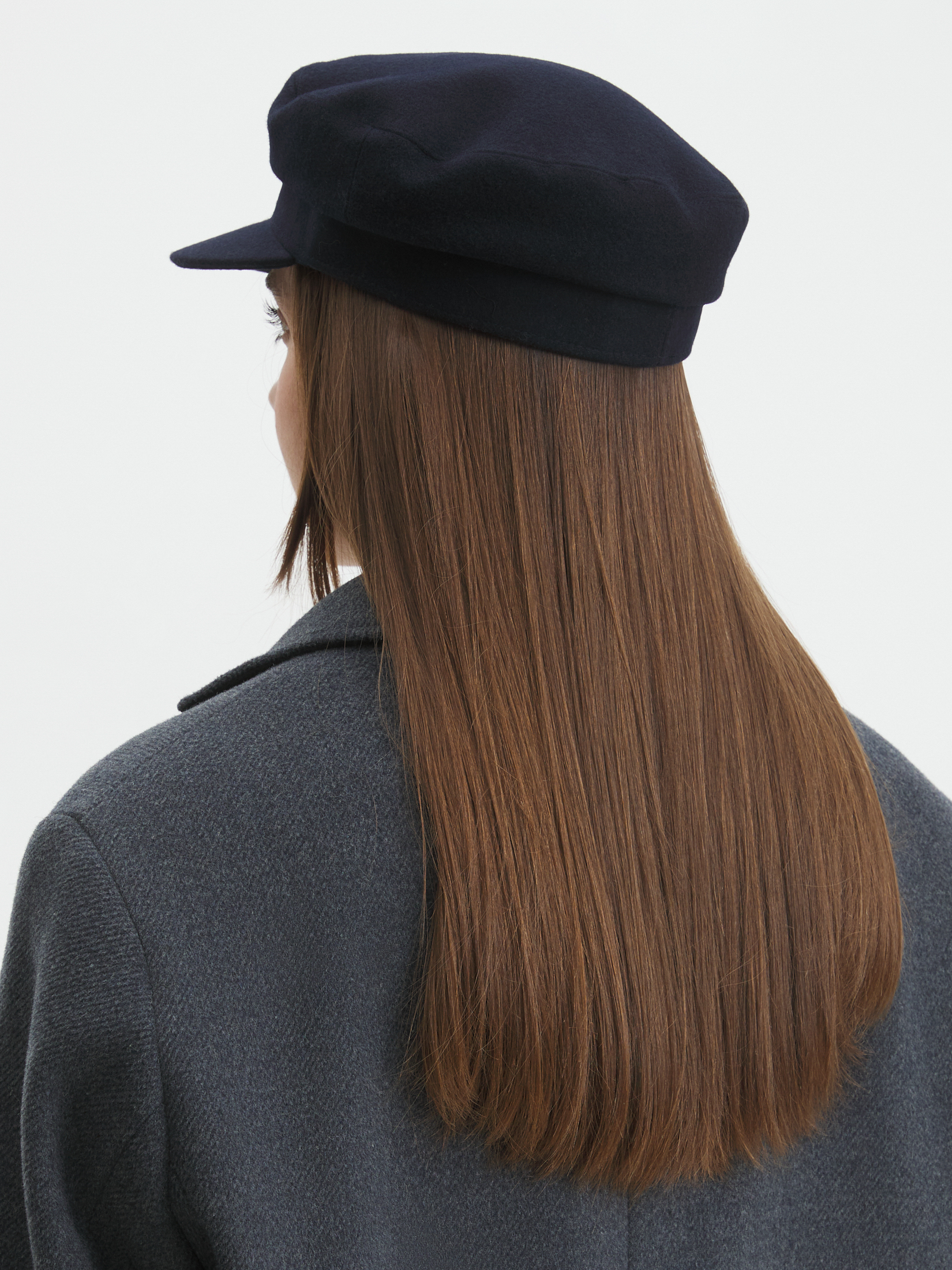 1324 р. 3310 р. Женская кепка MAISON DAVID