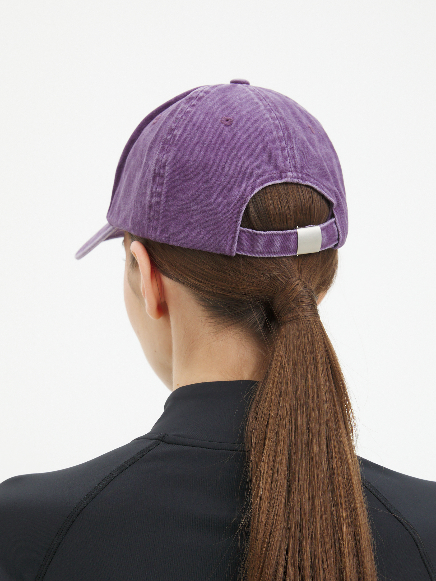 436 р. 1090 р. Женская бейсболка MAISON DAVID