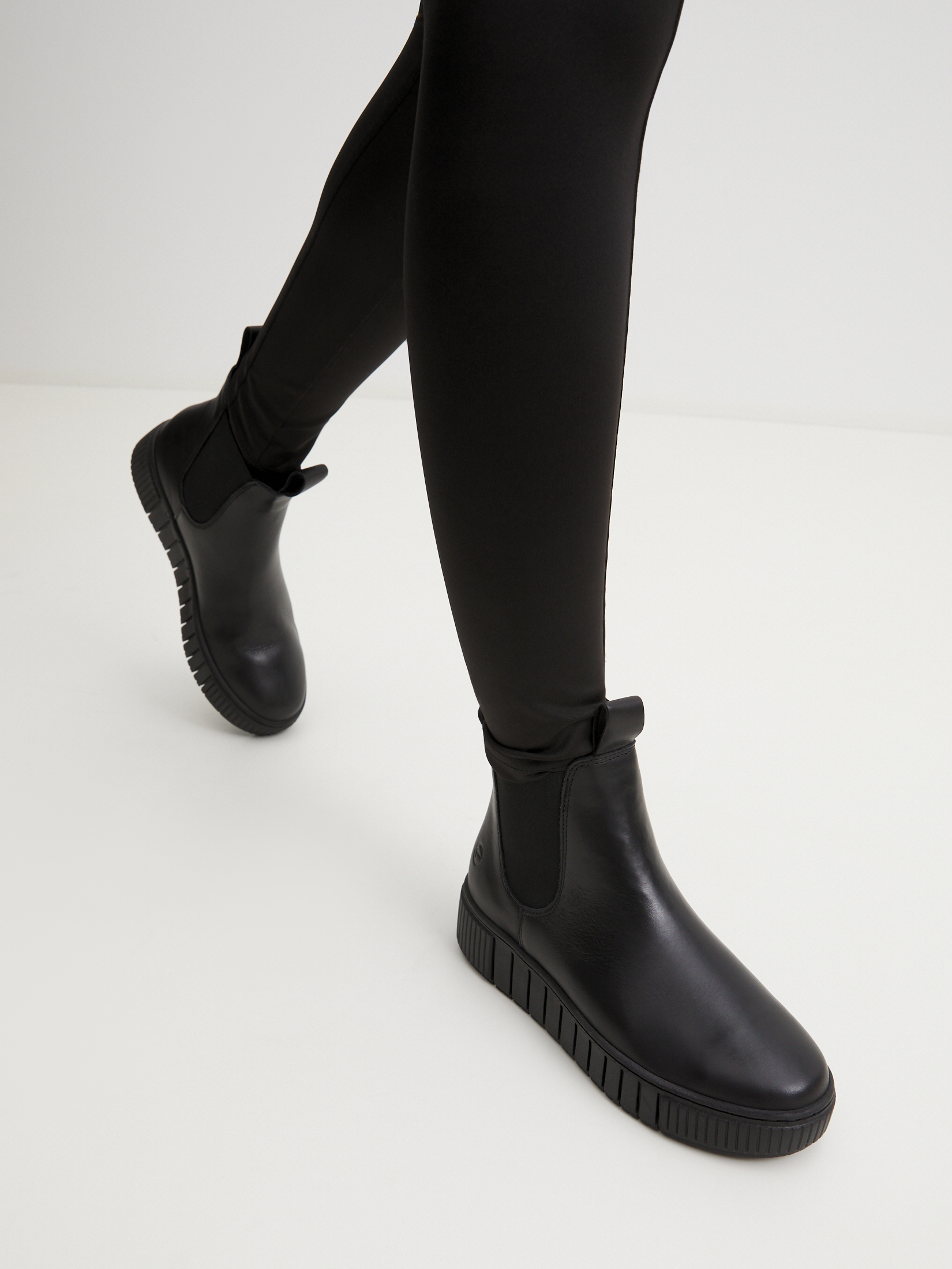 8120 р. 14500 р. Женские челси TAMARIS JARMA