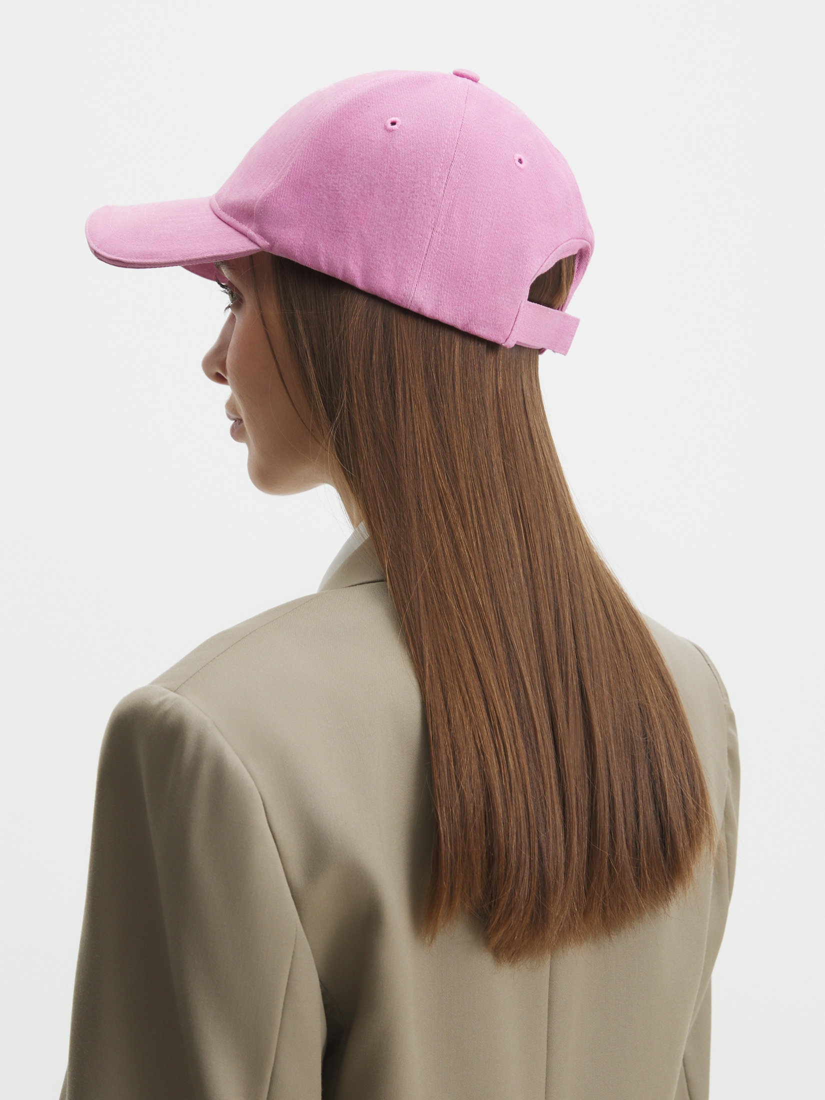 436 р. 1090 р. Женская бейсболка MAISON DAVID