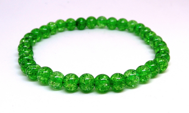 10-163 Браслет на резинке сахарный кварц (зеленый) 6 мм
