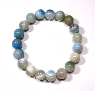 10-08 Браслет на резинке агат серо-голубой 10 мм